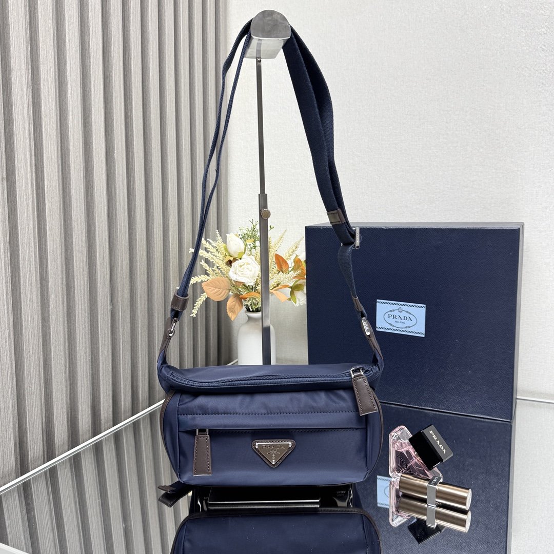 Prada 02769