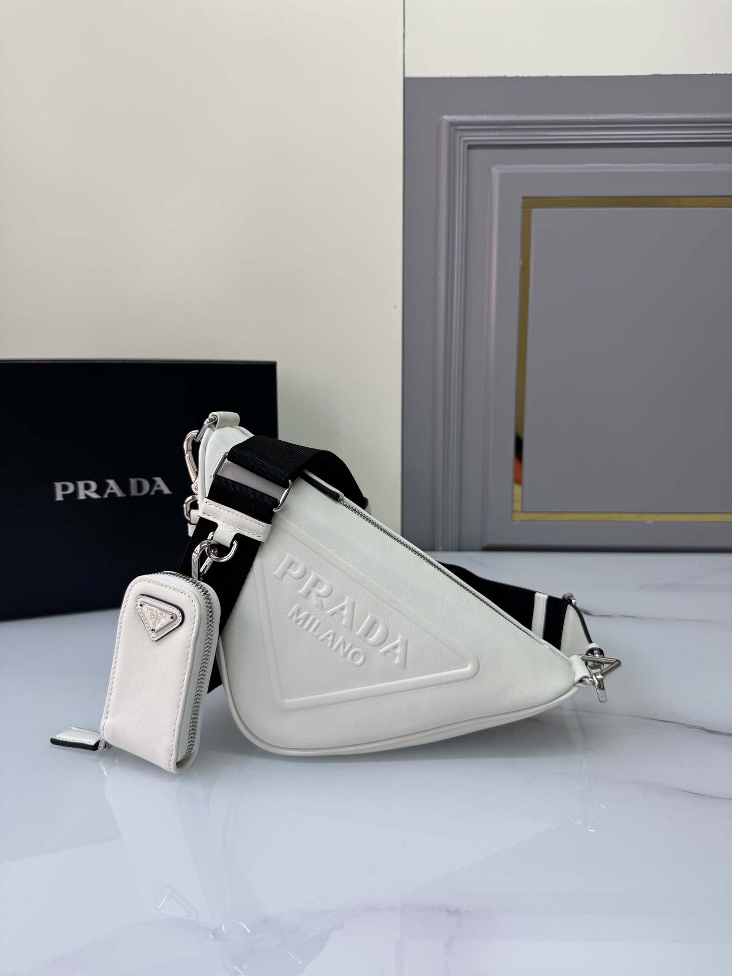 Prada 02858