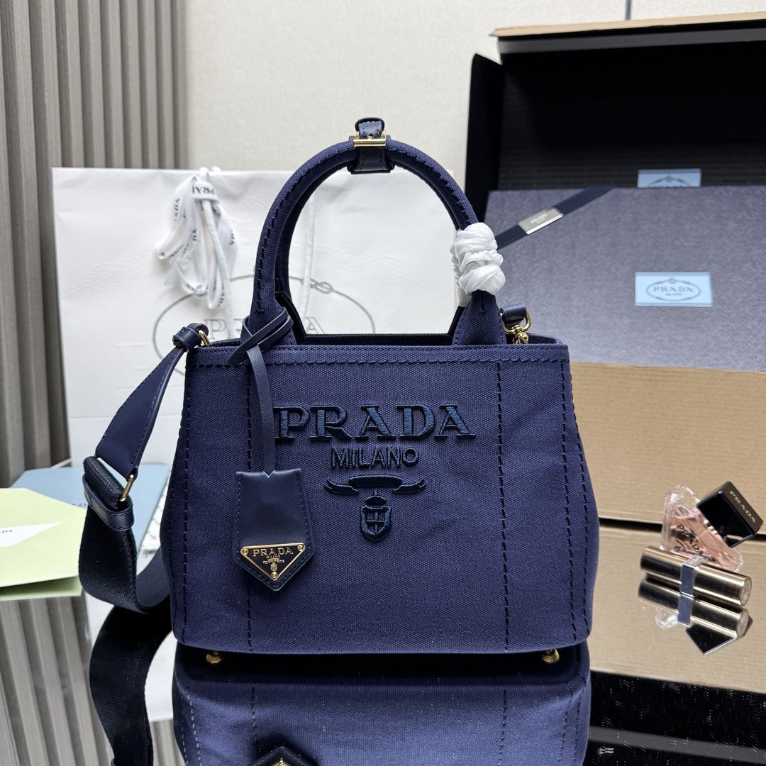 Prada 03149