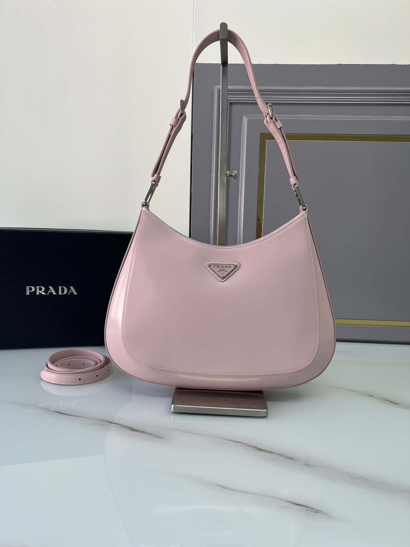 Prada 03199