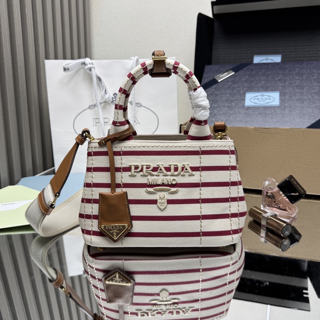Prada 03269
