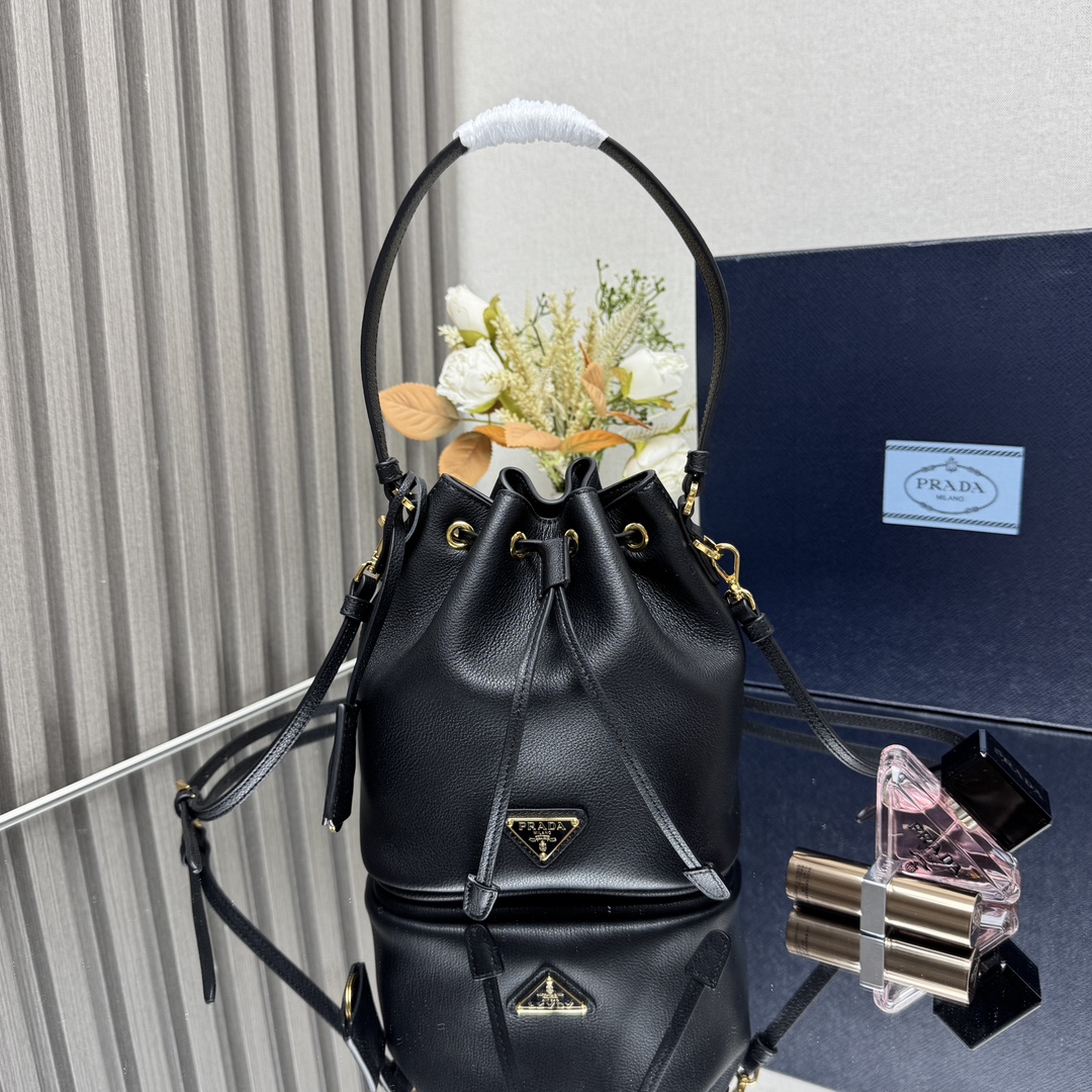 Prada 03449