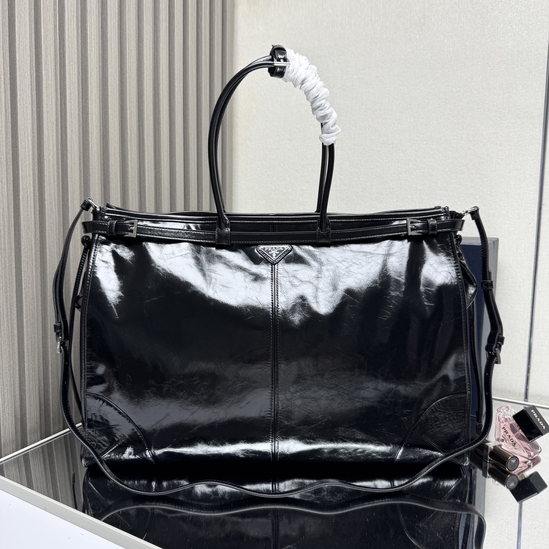 Prada 03549