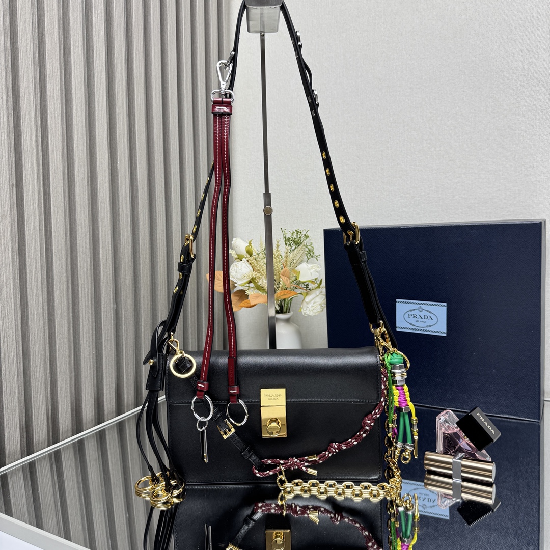 Prada 03619