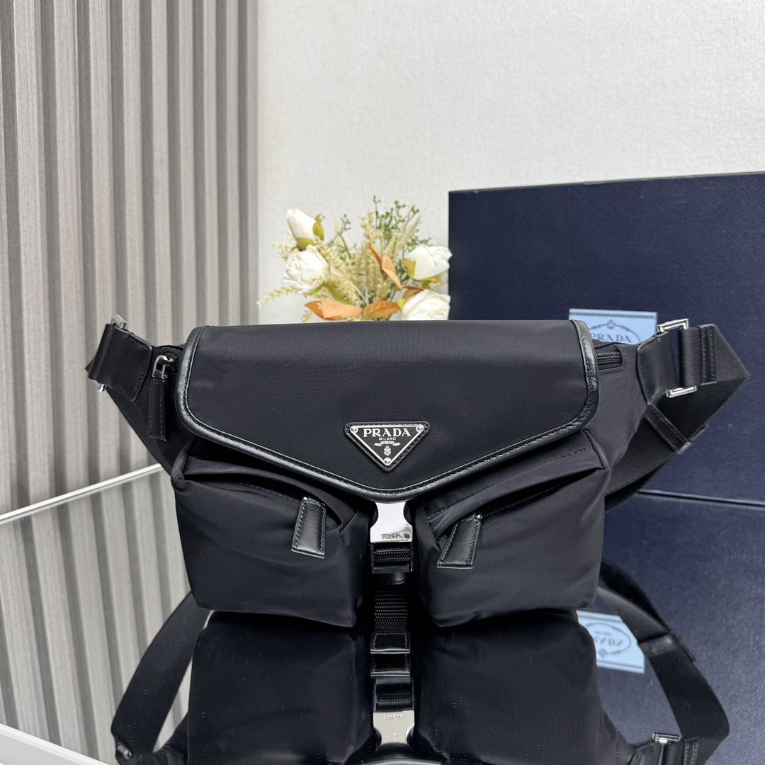 Prada 03689