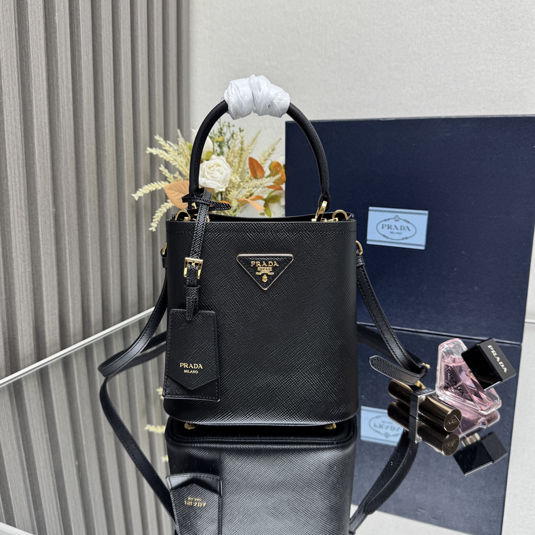 Prada 03719