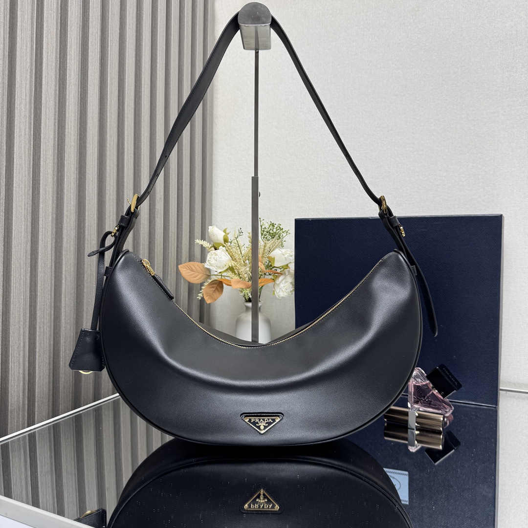 Prada 03769