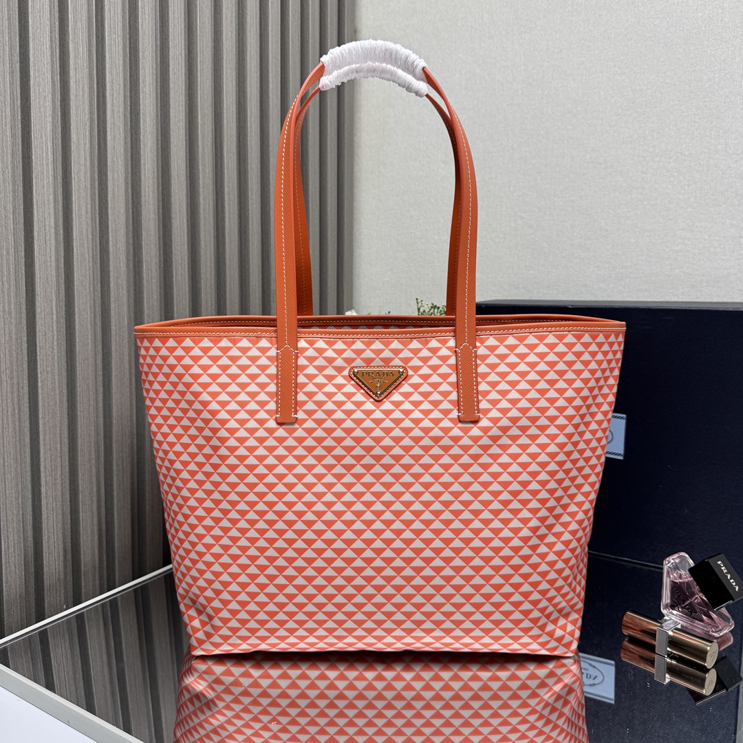 Prada 03809