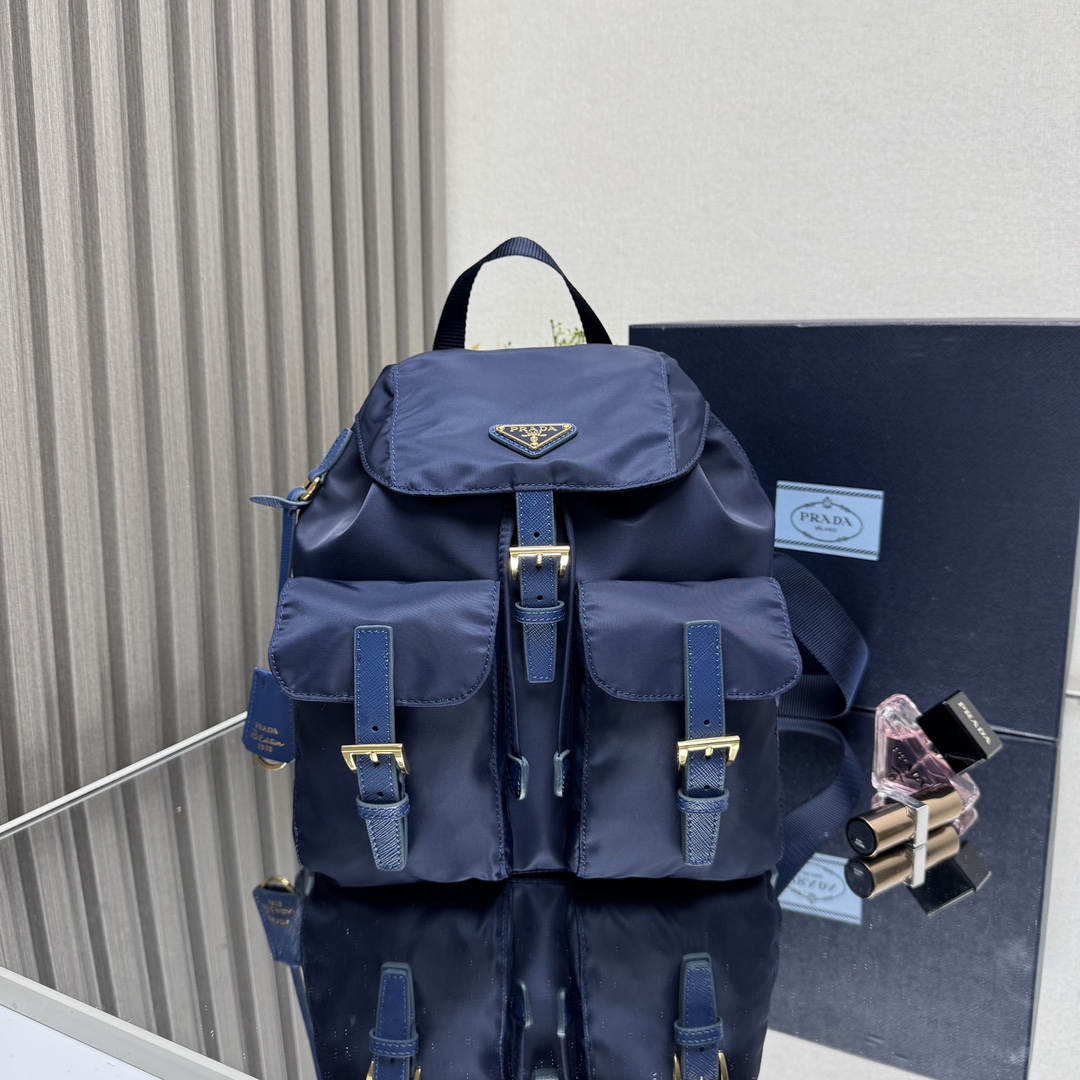 Prada 03849