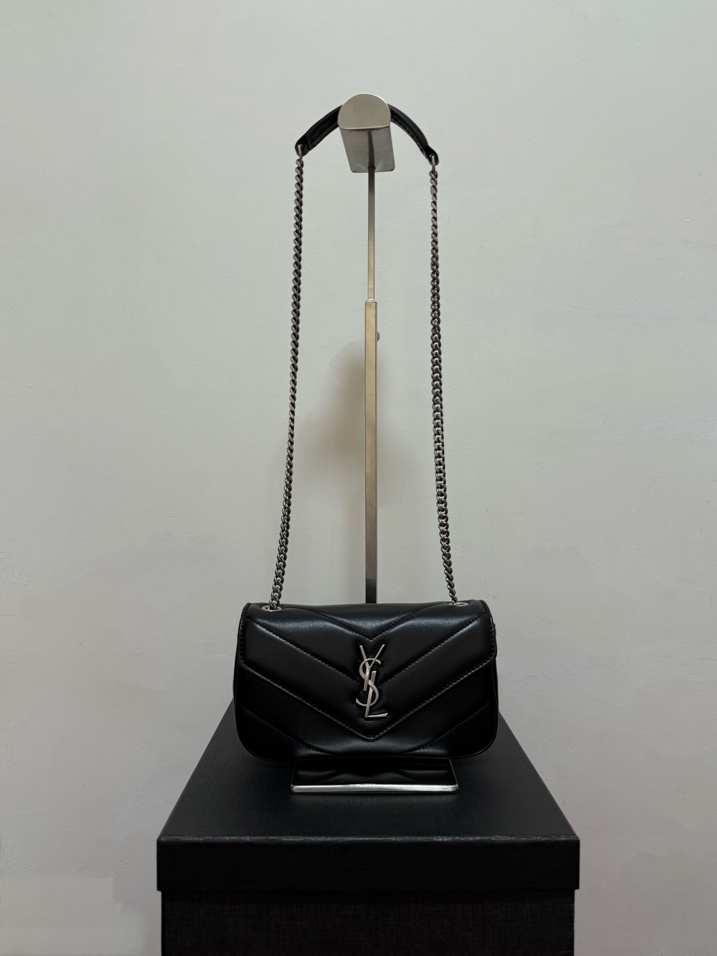YSL  00009