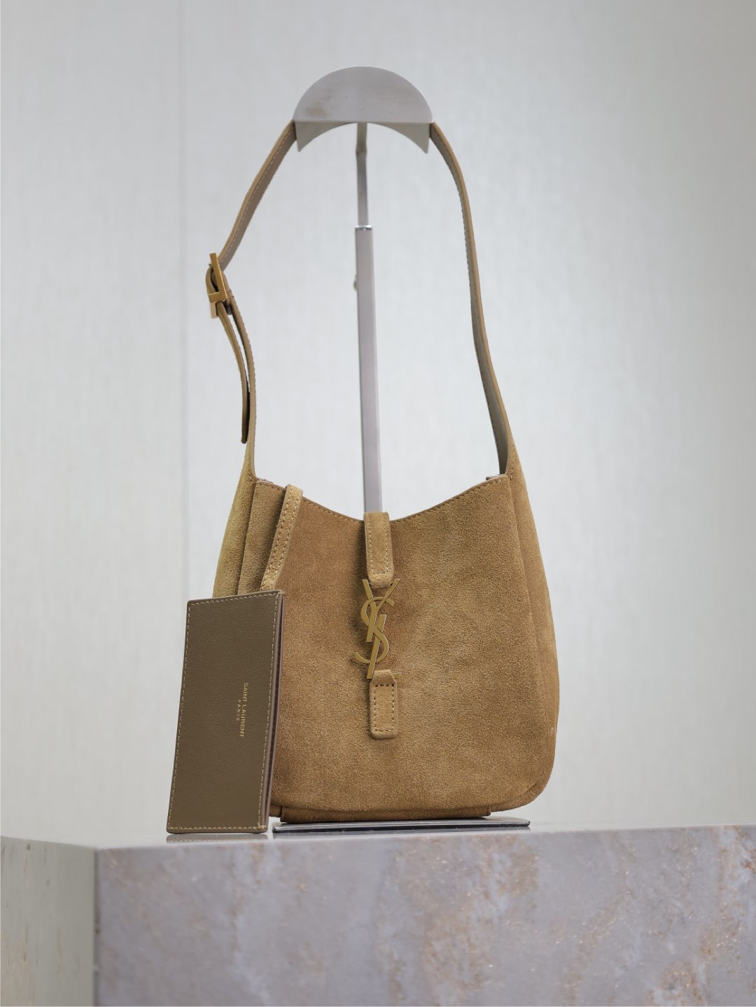 YSL  00019