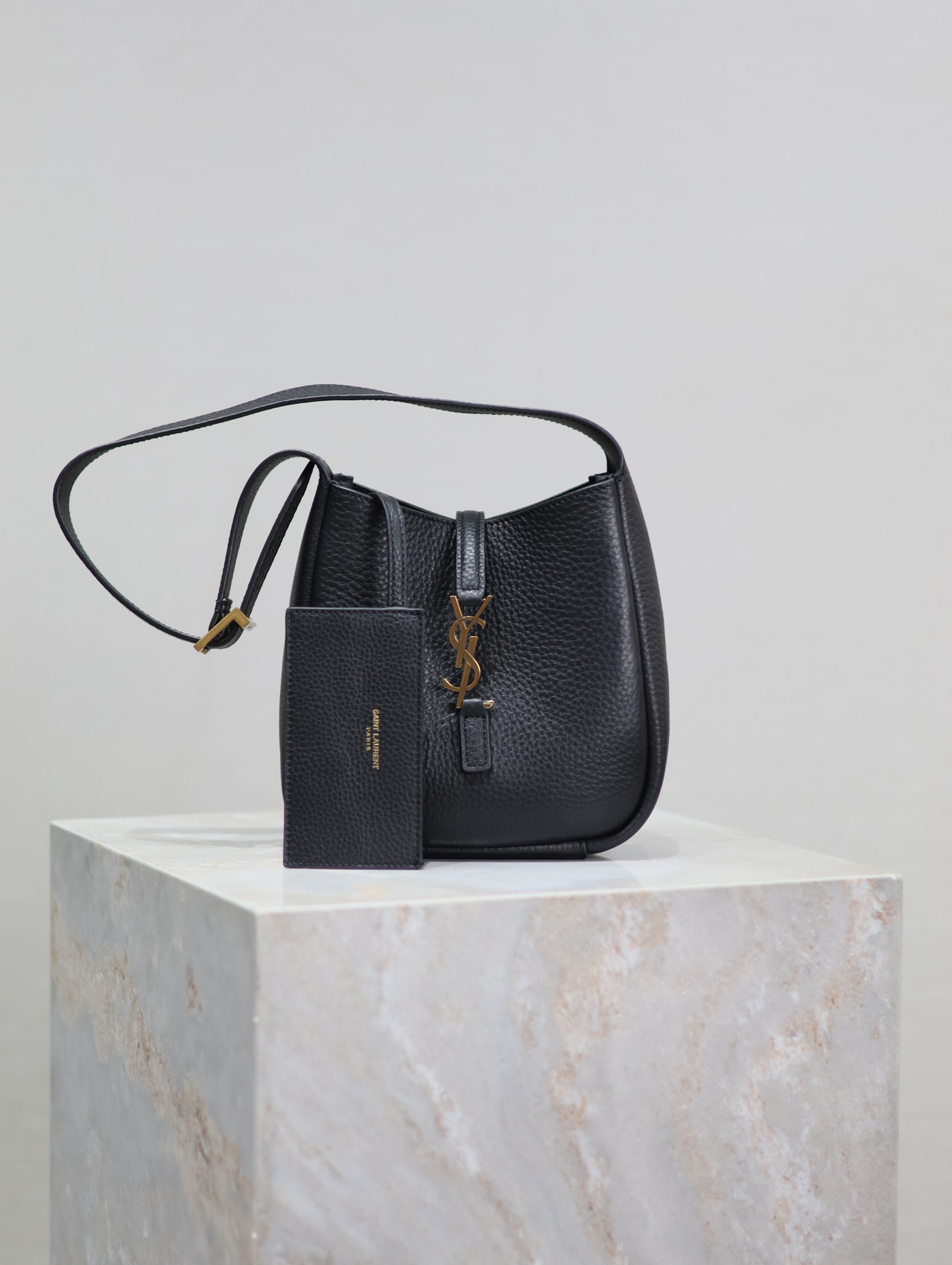 YSL  00029