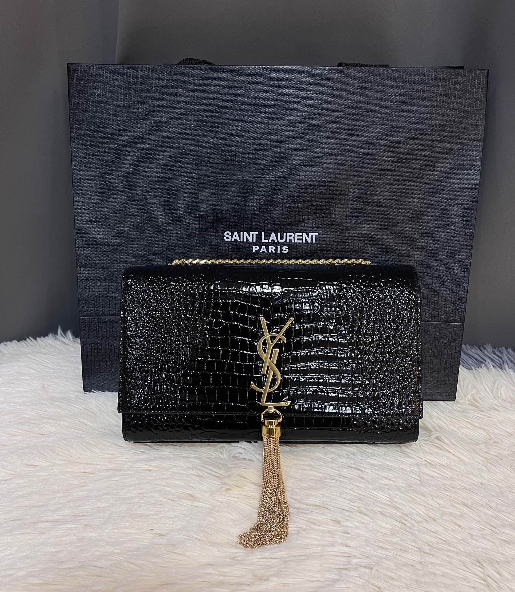 YSL 00029