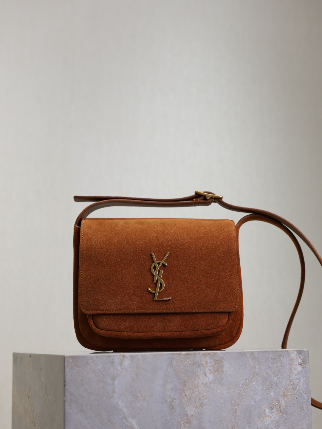 YSL  00049