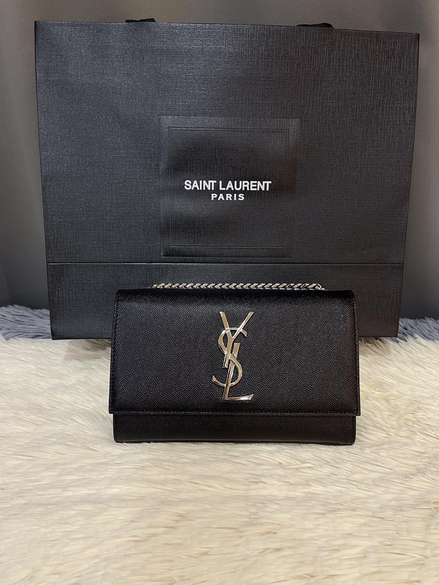 YSL 00049