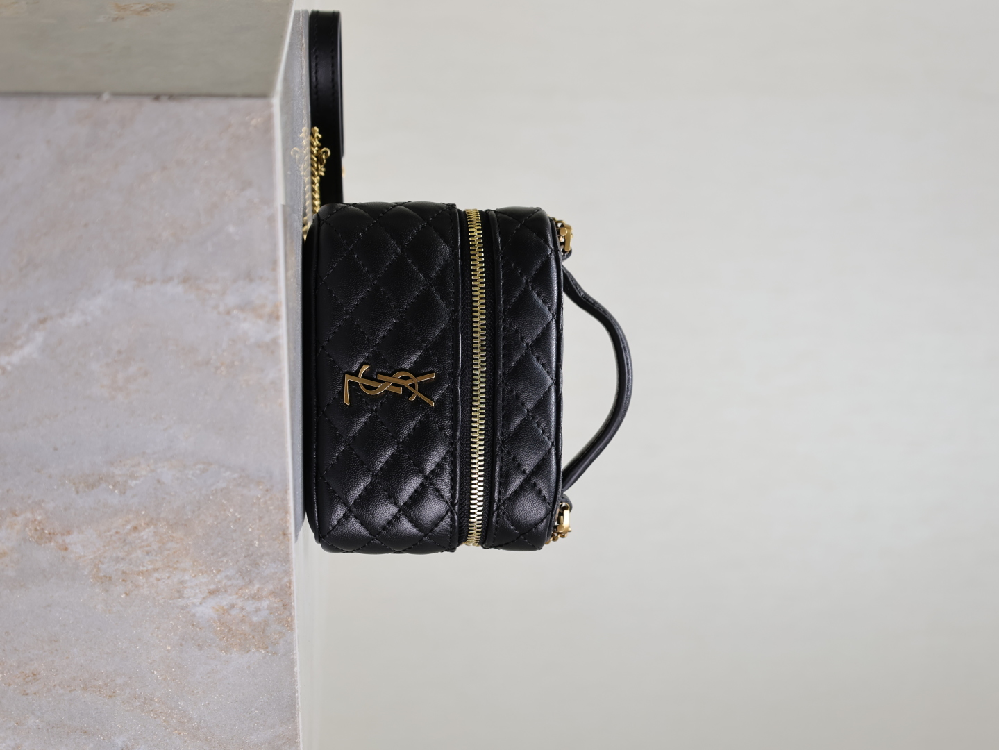 YSL  00049