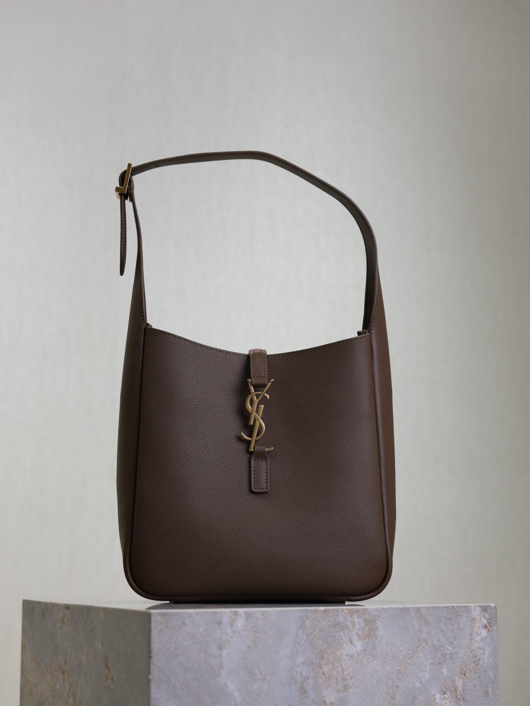 YSL  00089