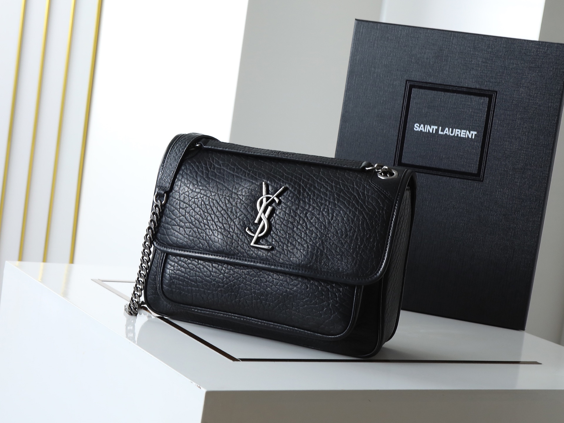 YSL  00089