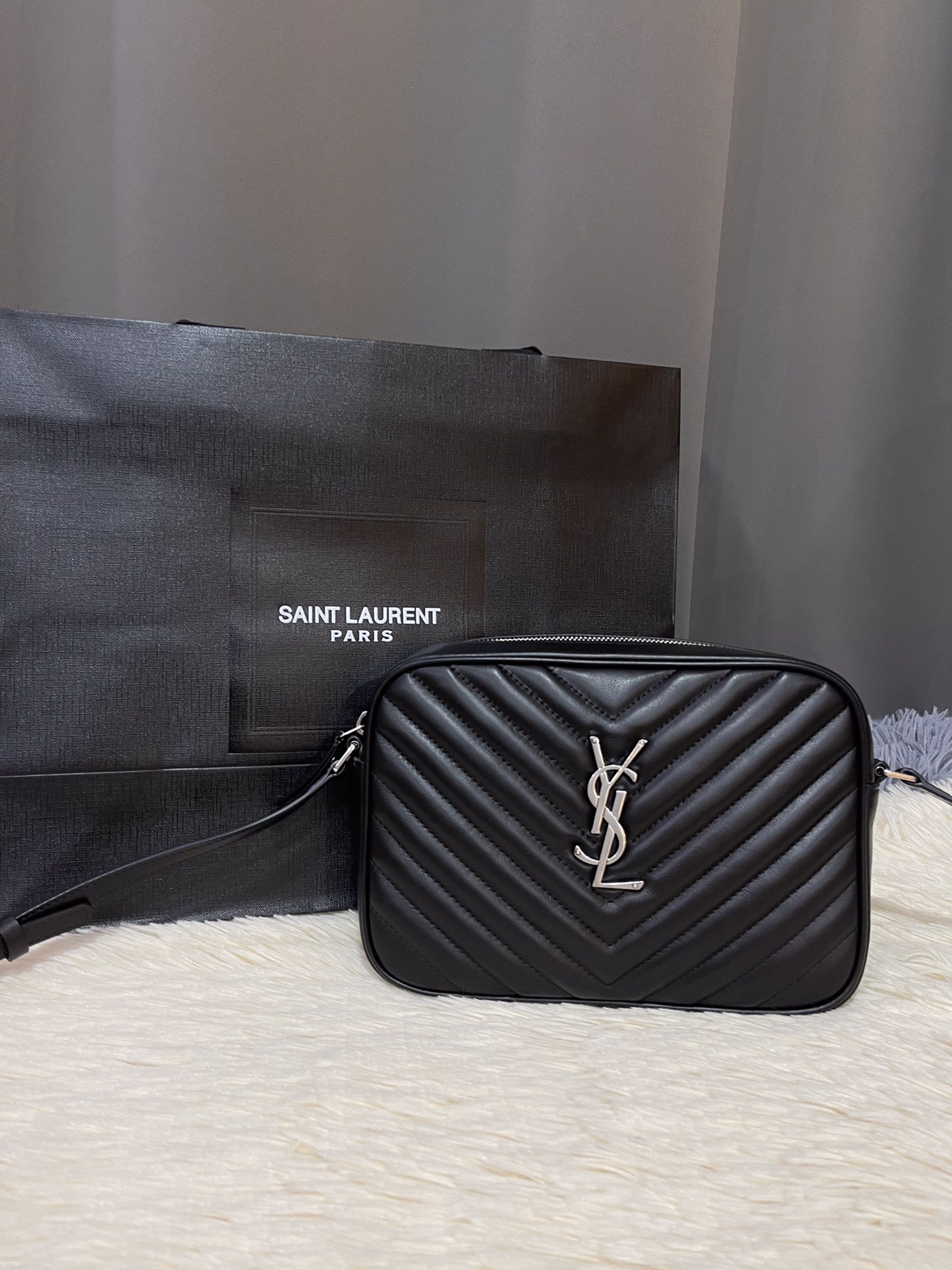 YSL 00089