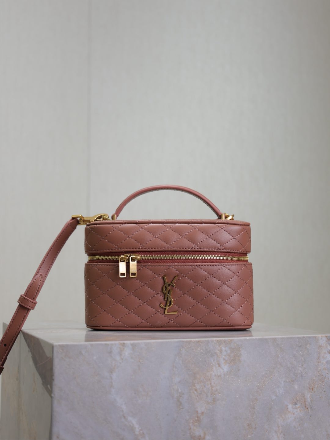 YSL  00089