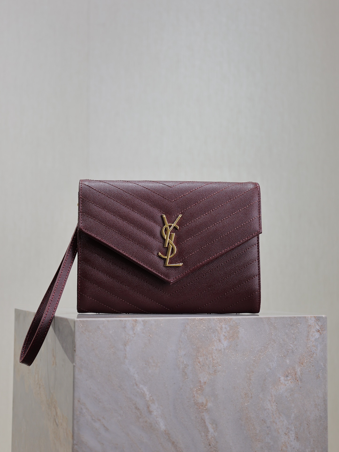 YSL  00099