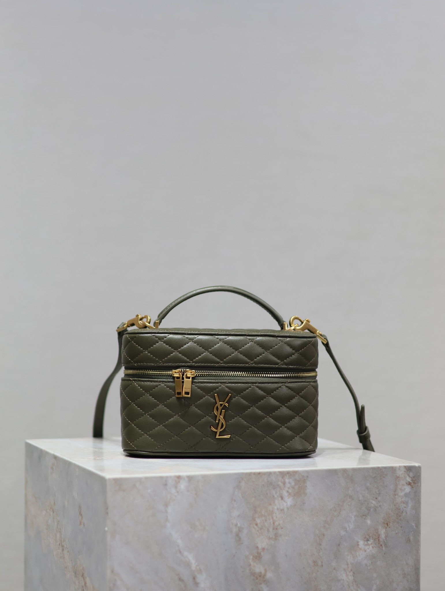 YSL  00109