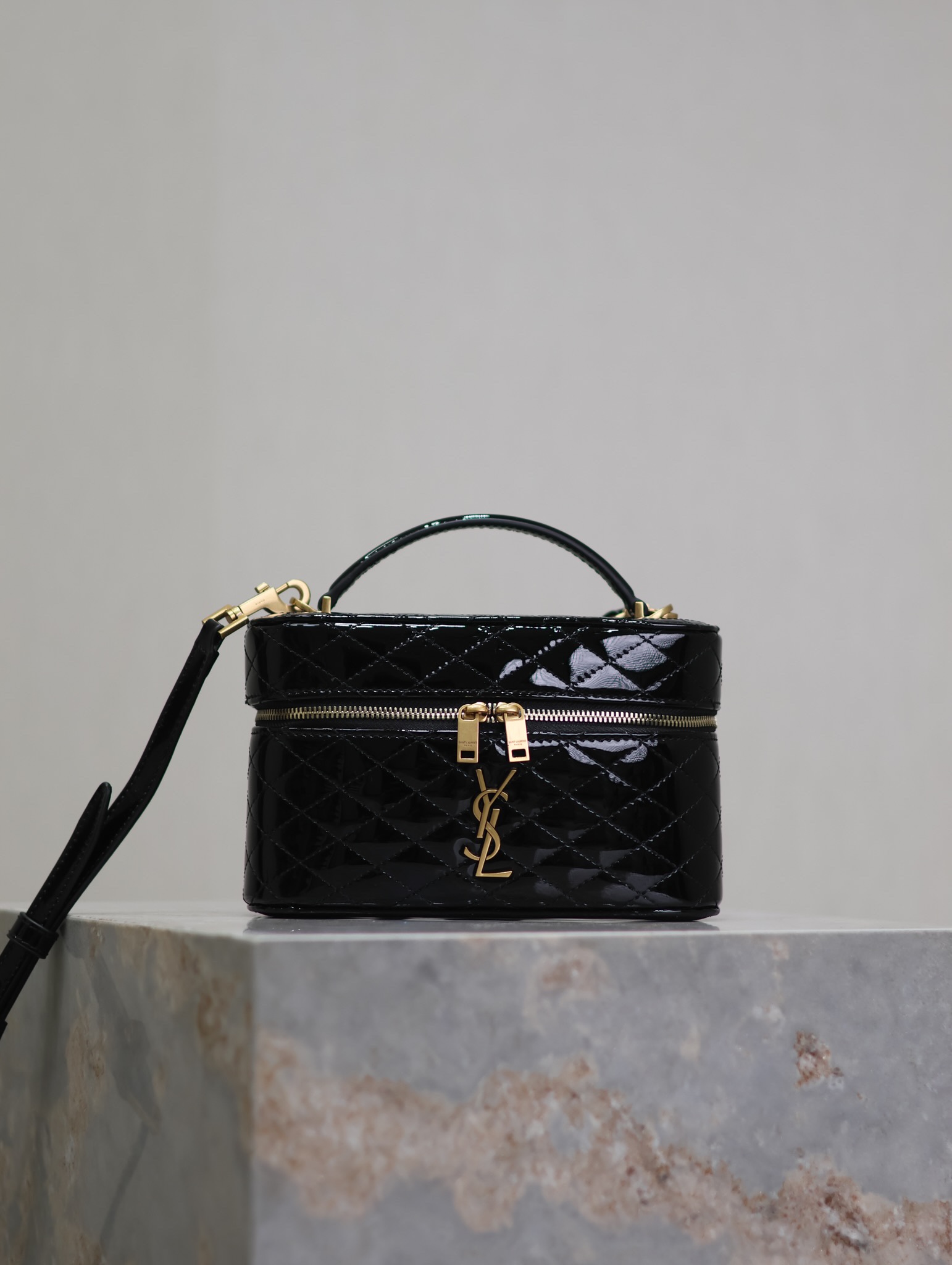 YSL  00129