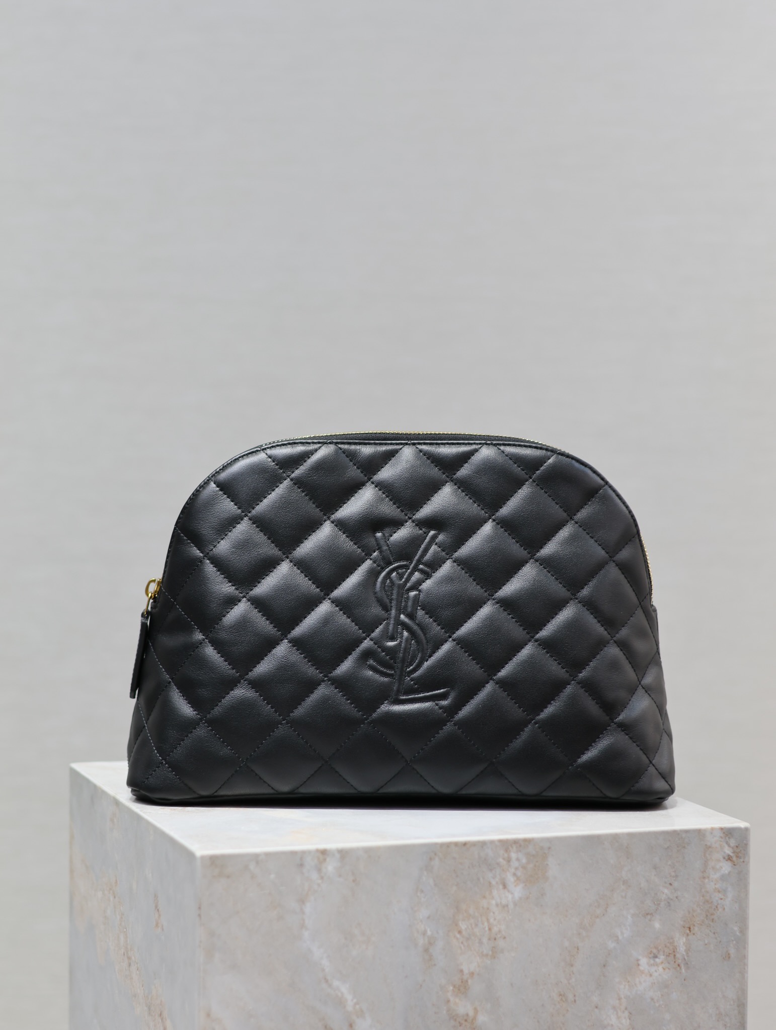 YSL  00139