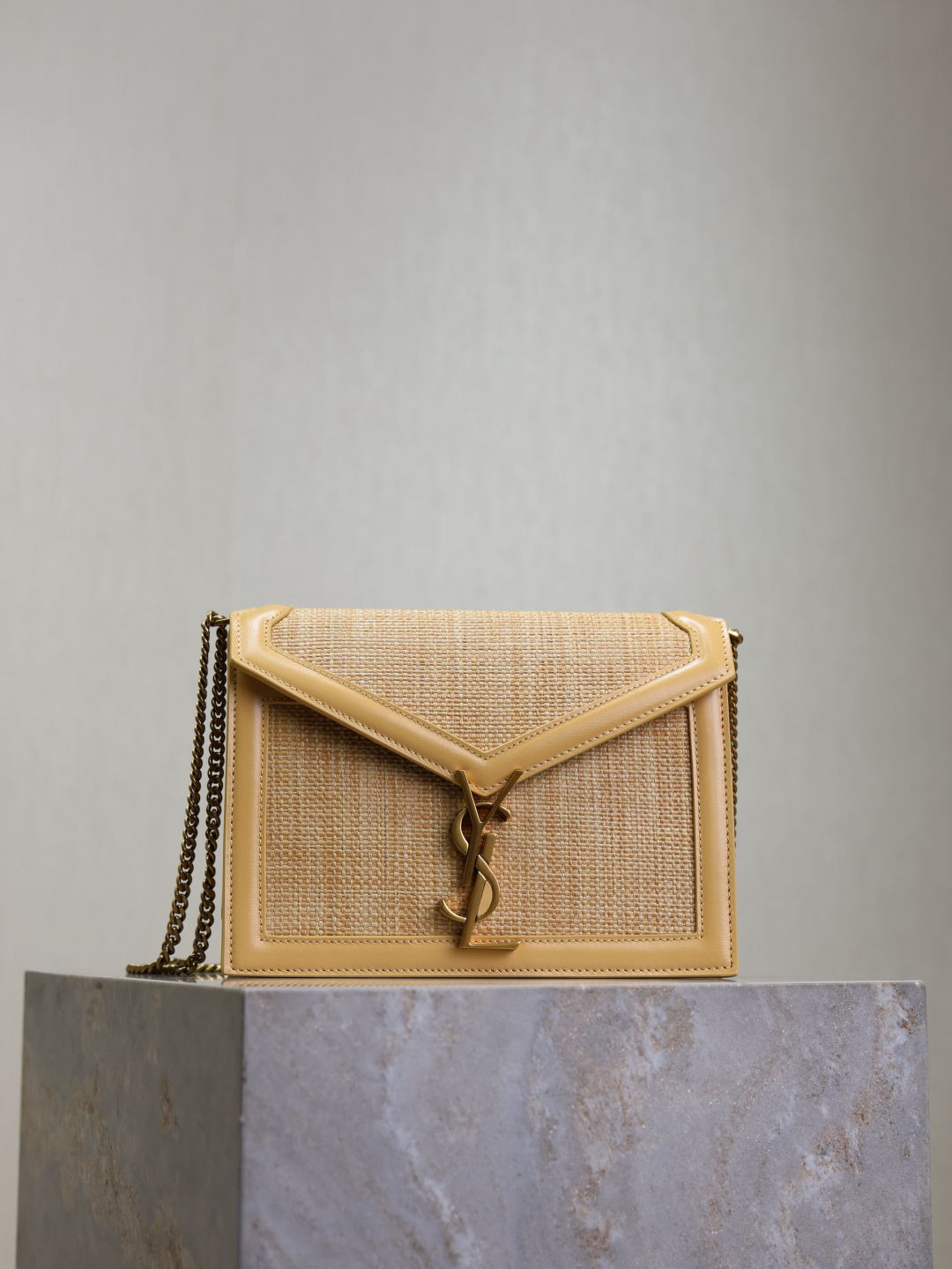 YSL  00149