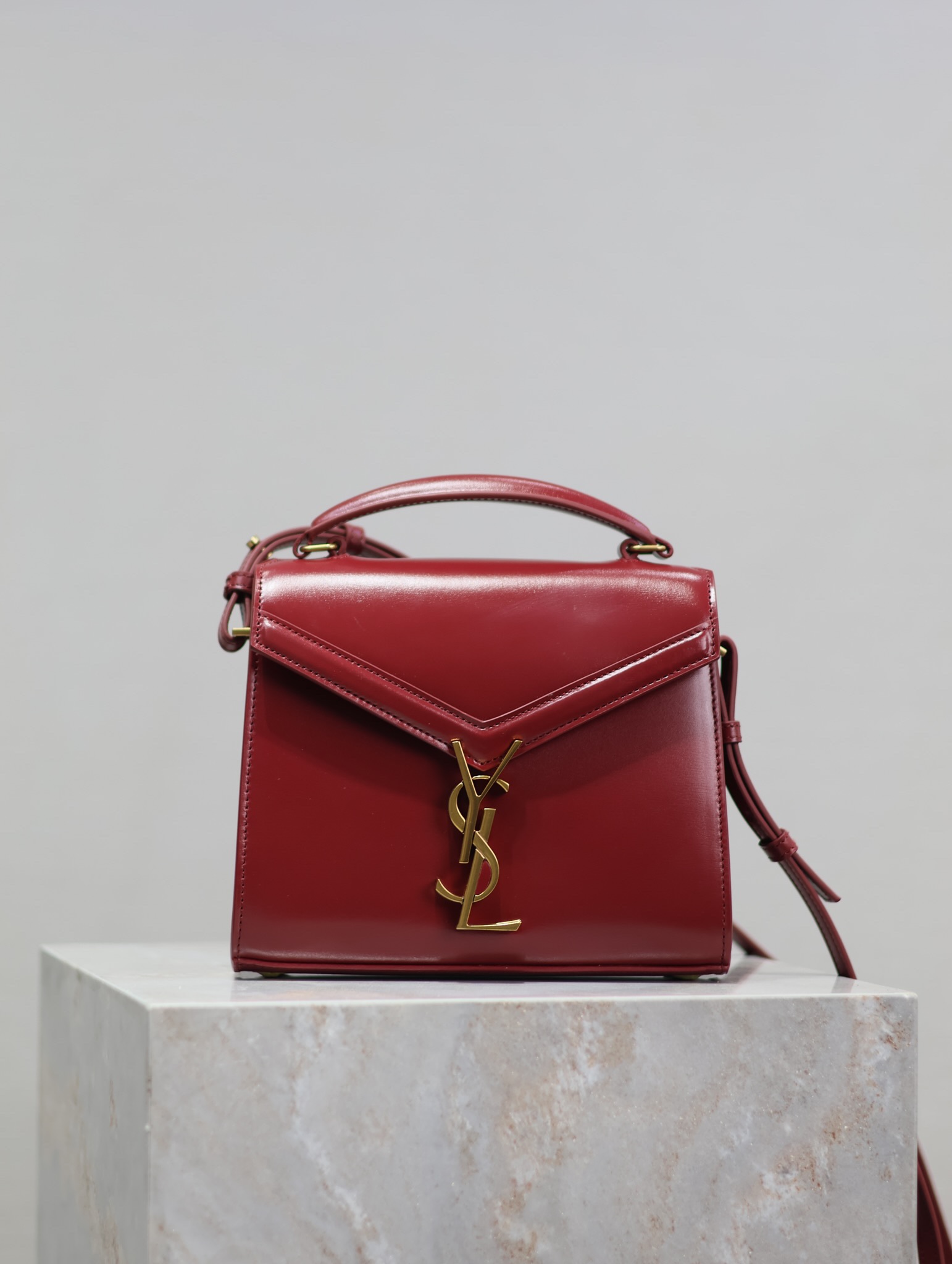 YSL  00159