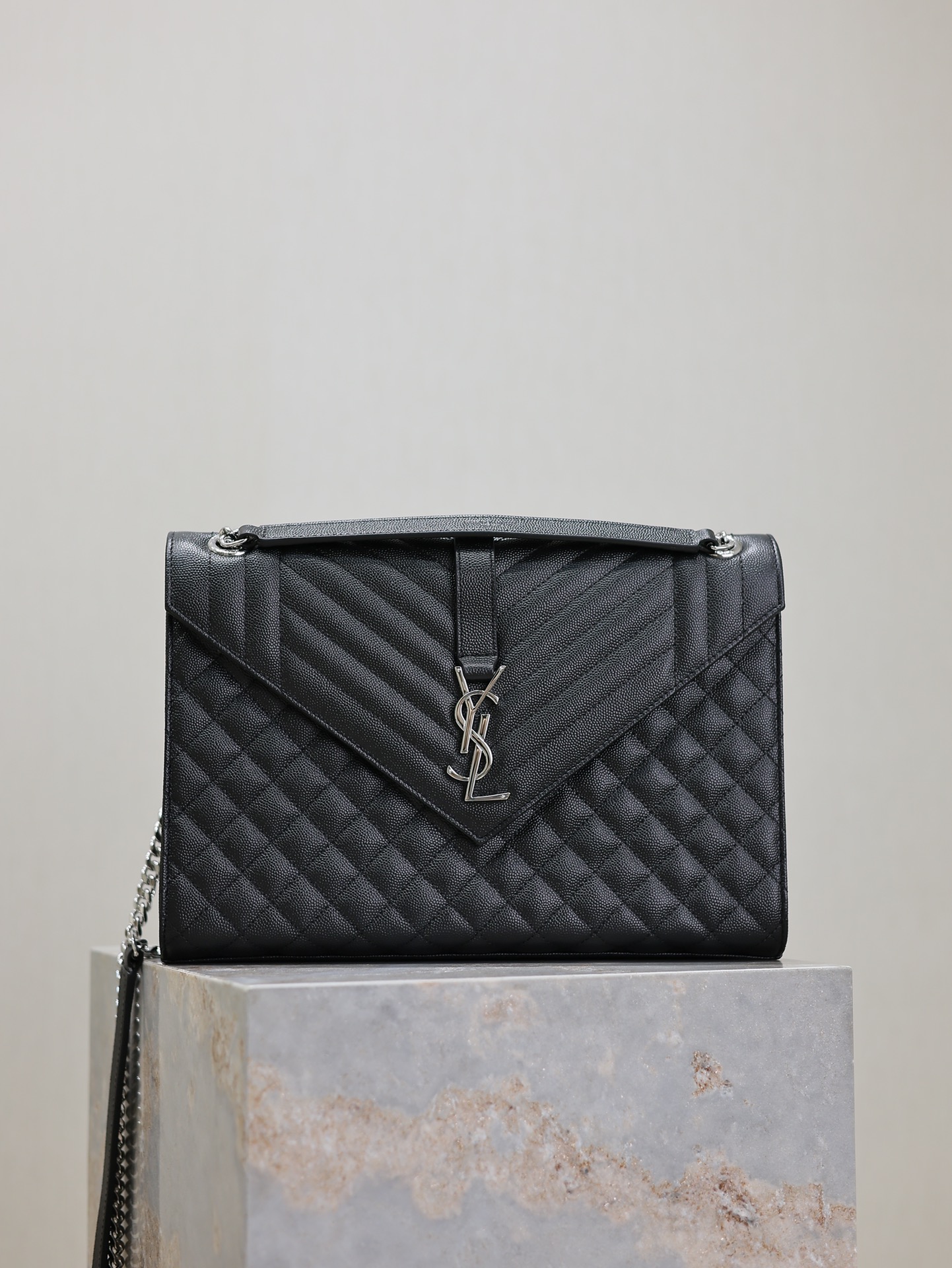YSL  00169