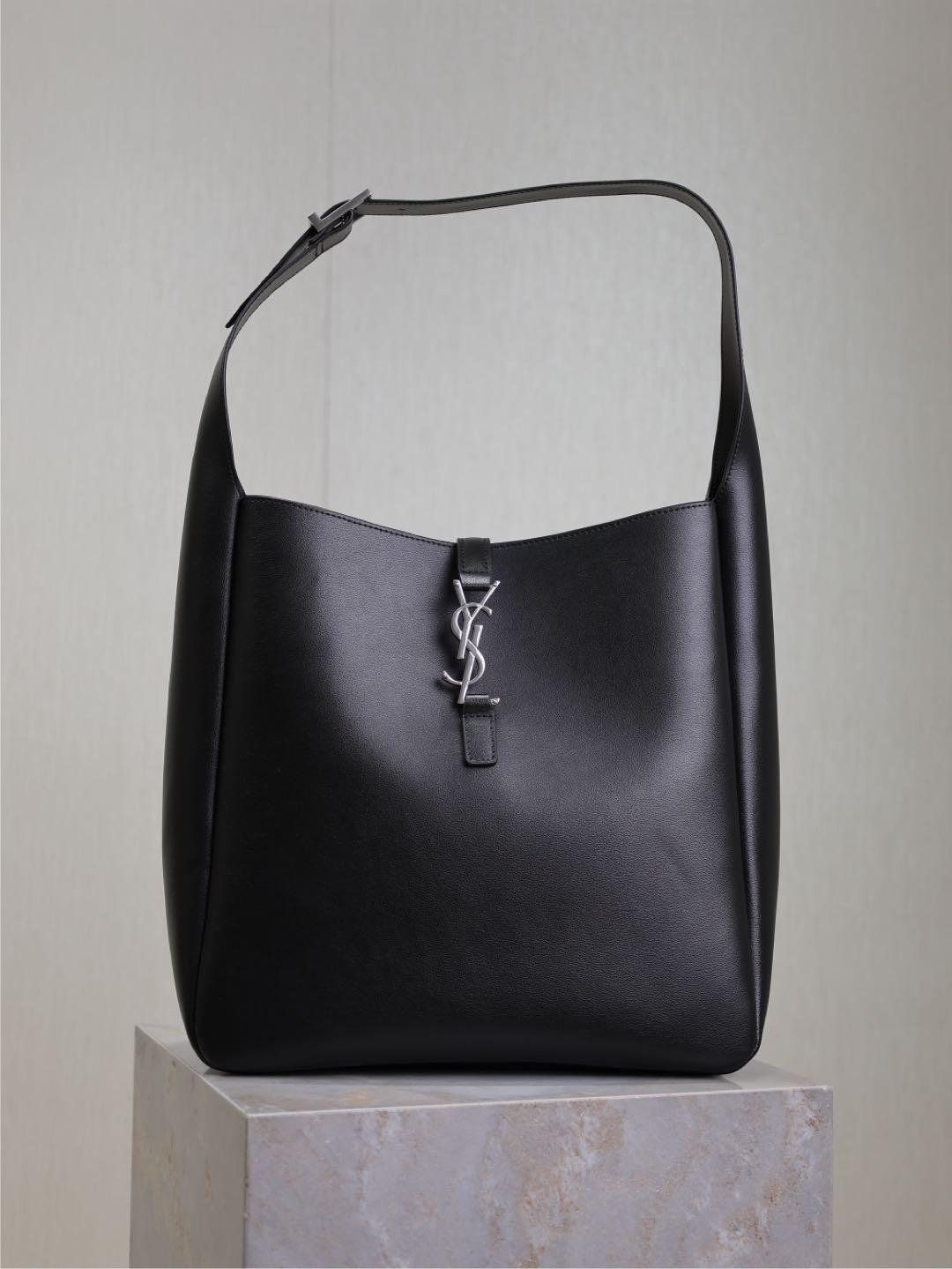 YSL 00219