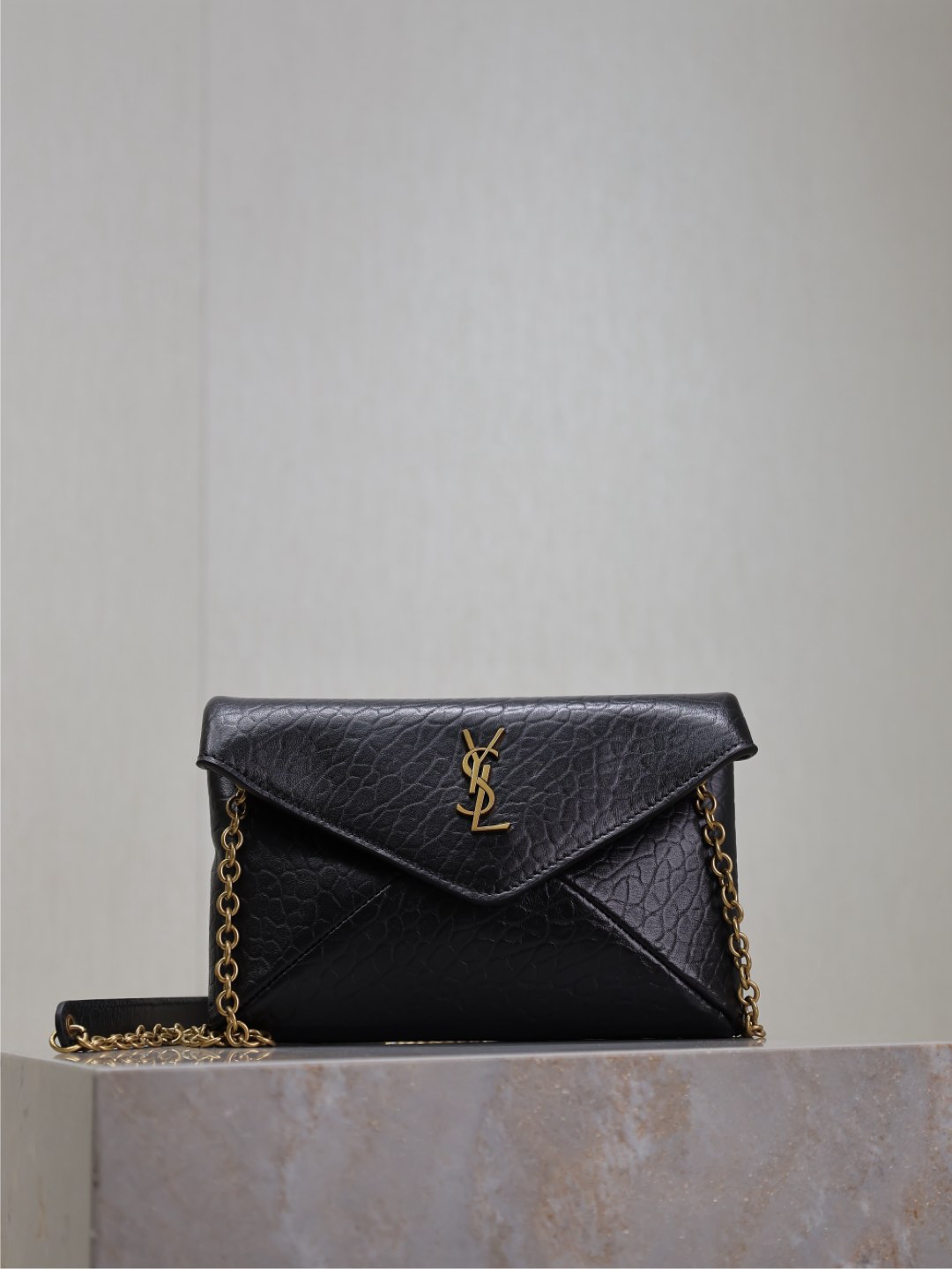 YSL 00239