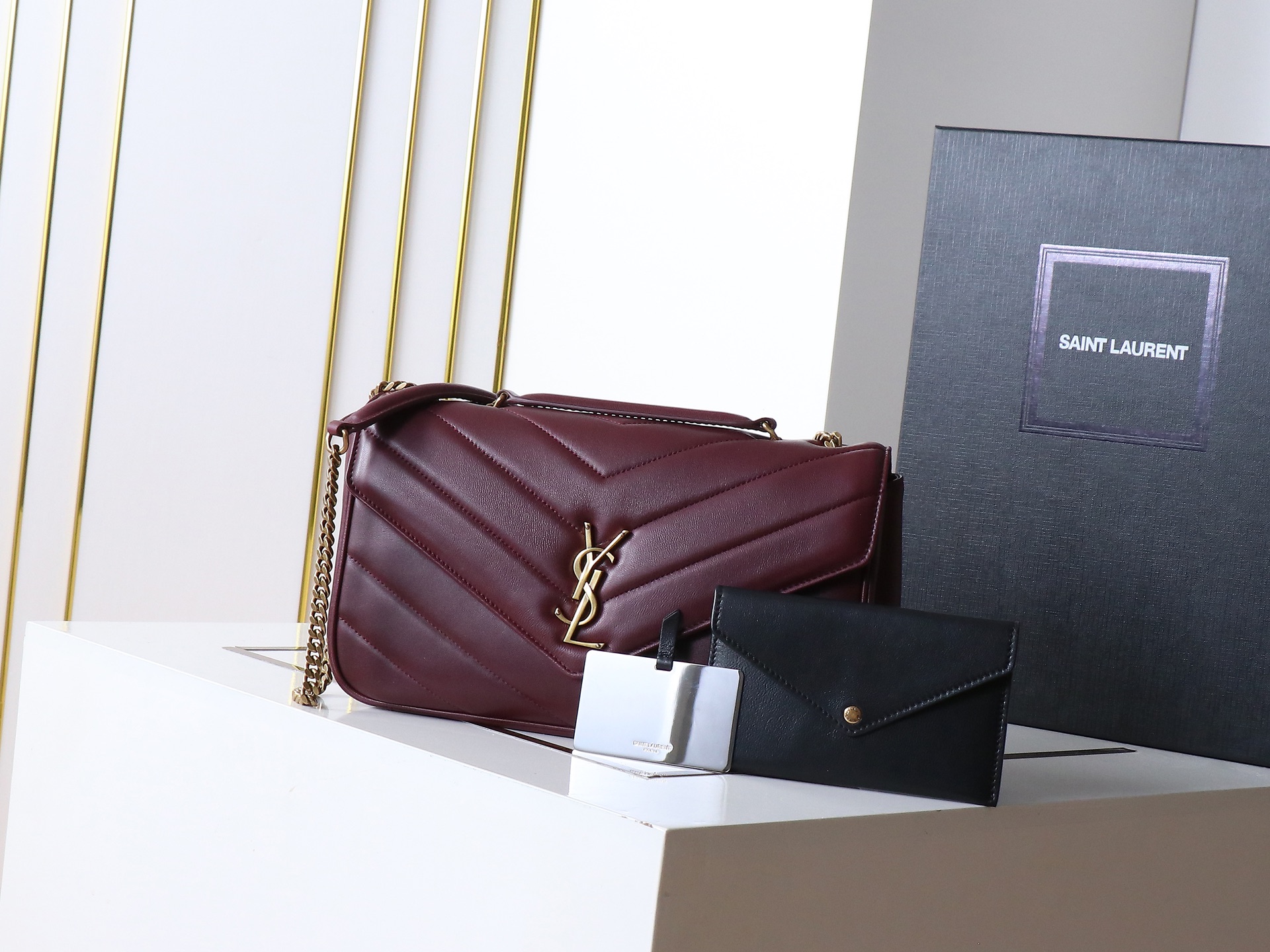 YSL 00239
