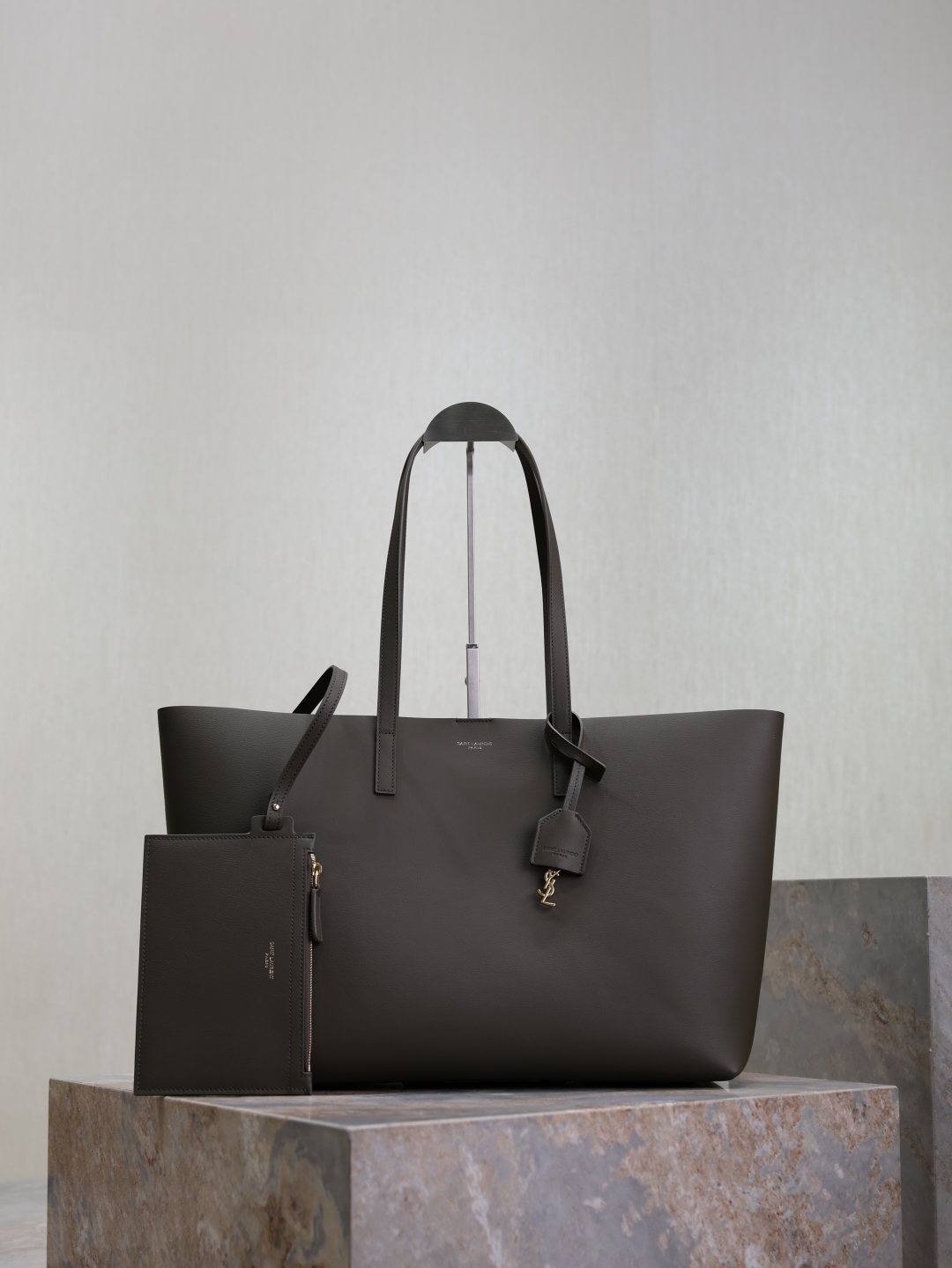 YSL  00259