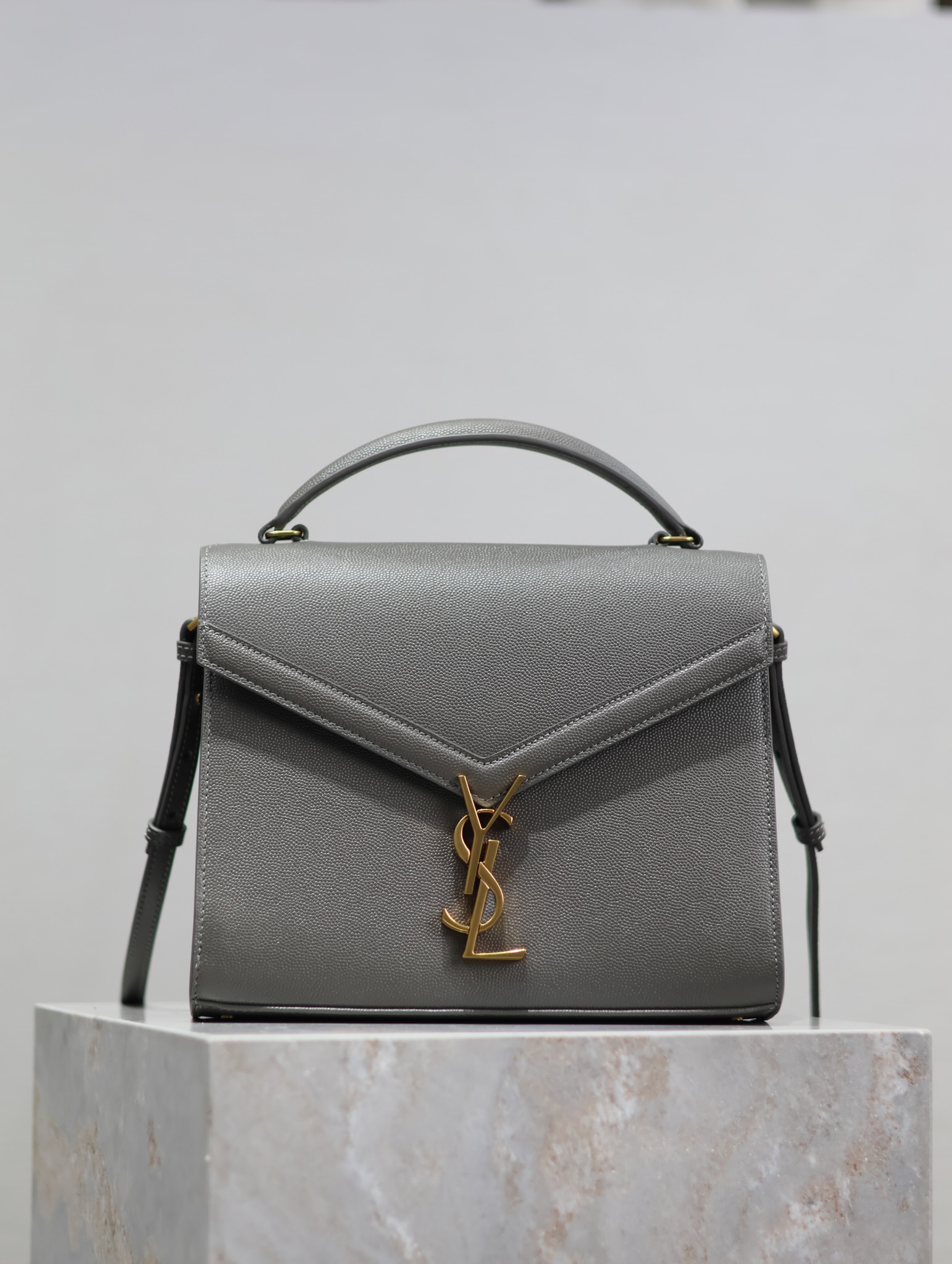 YSL  00289
