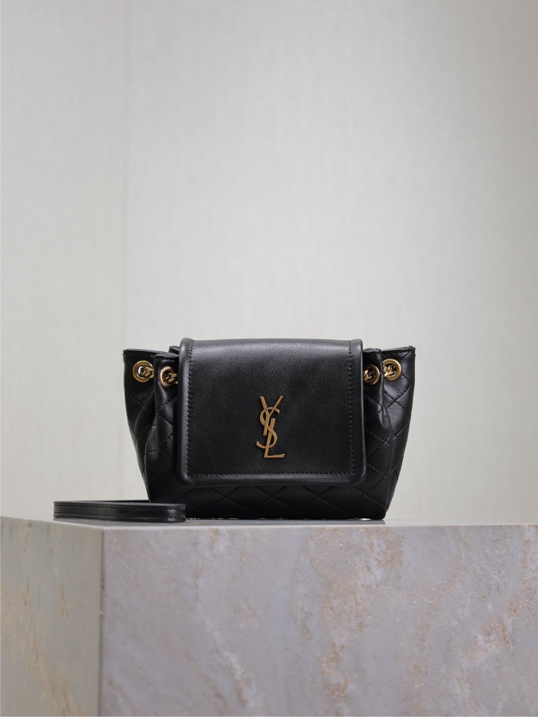 YSL 00289