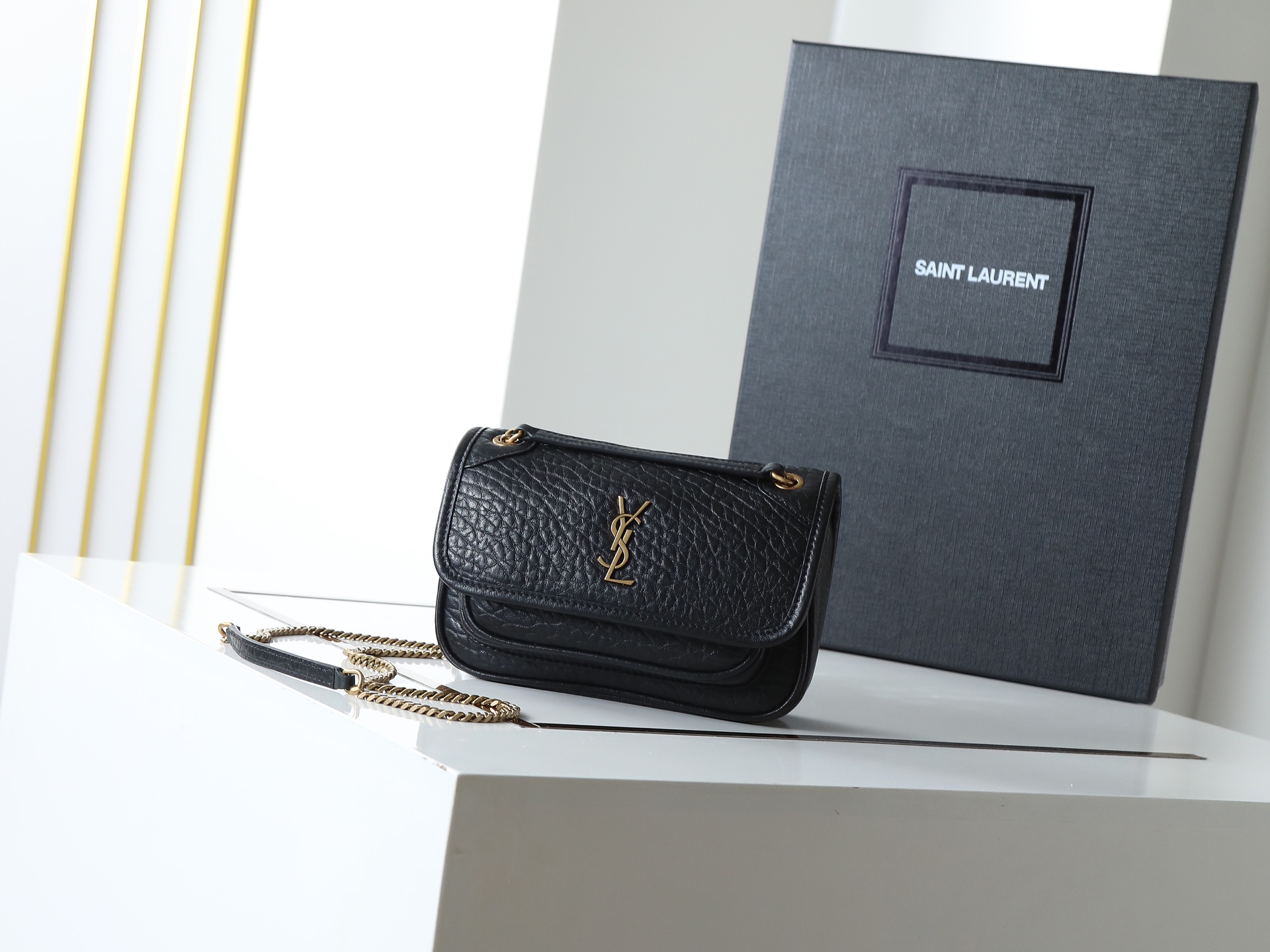 YSL  00329