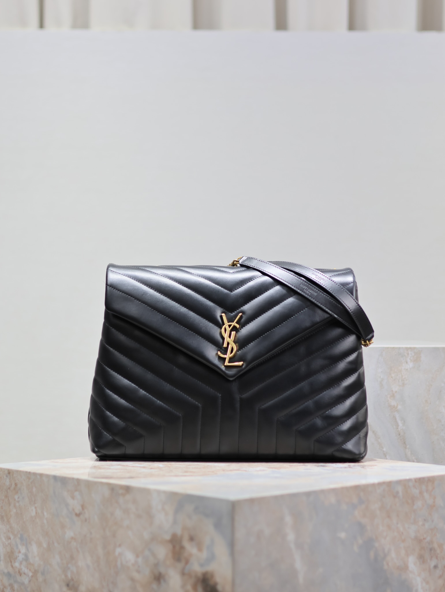 YSL  00339
