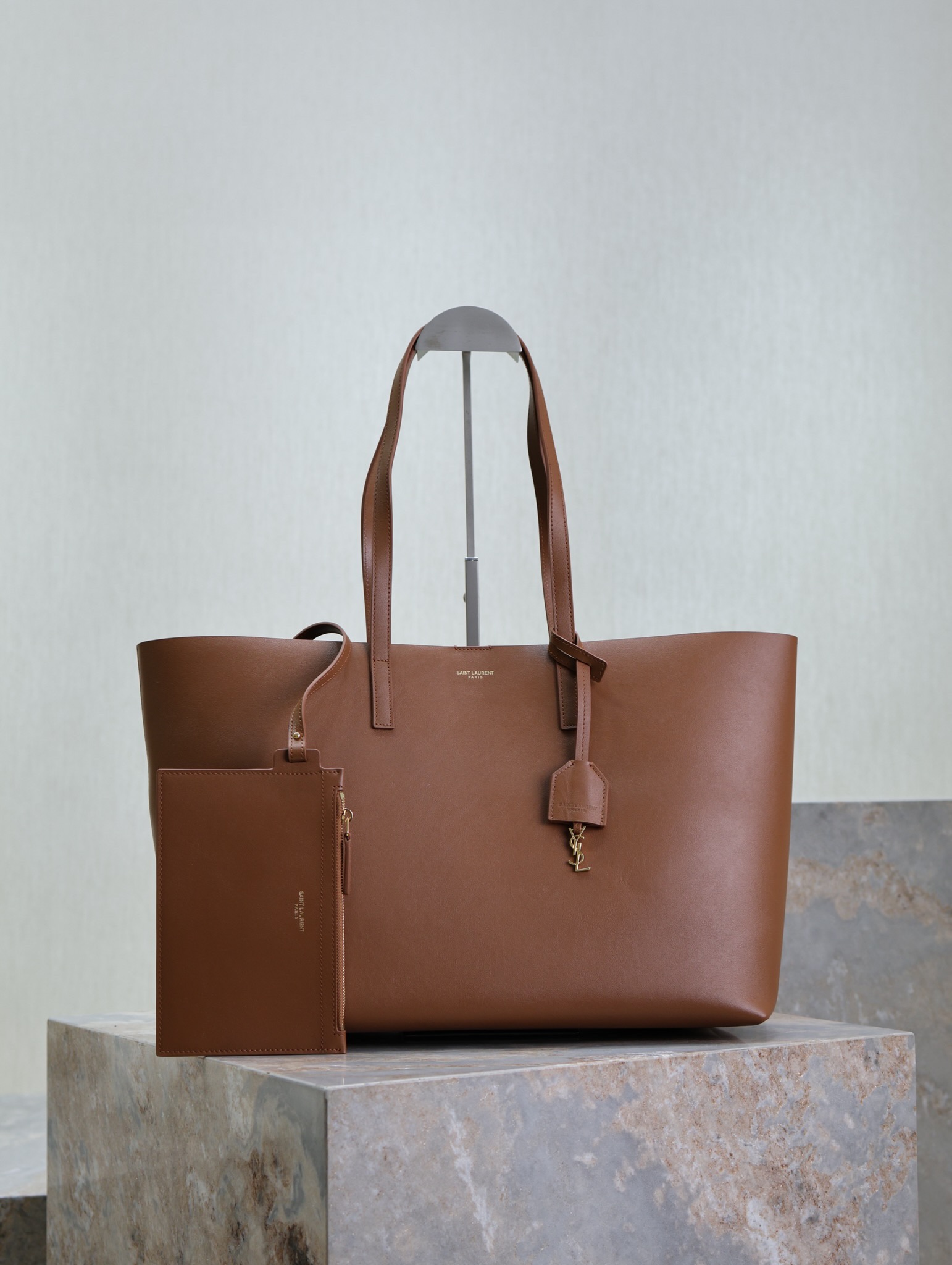 YSL  00369