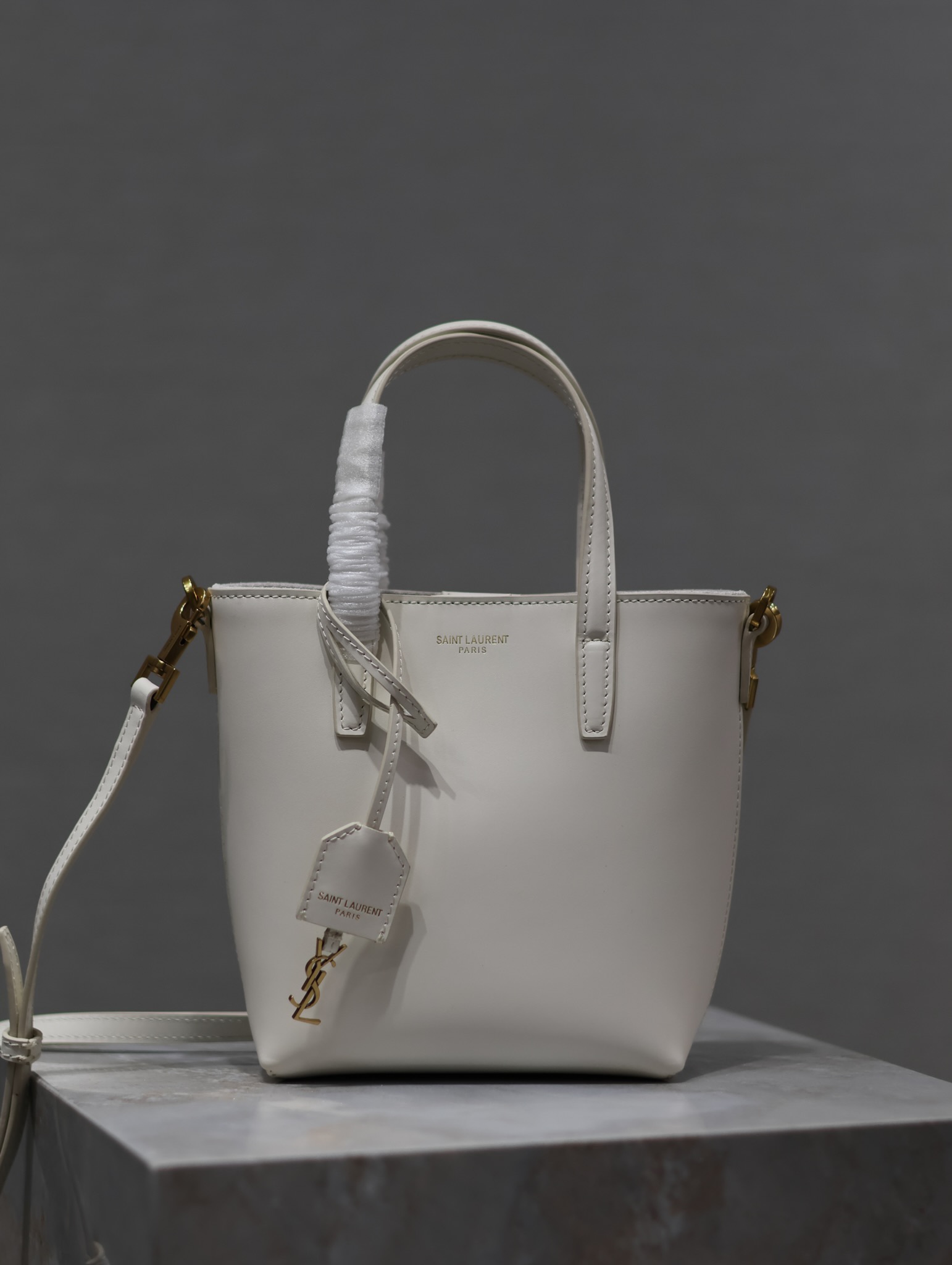 YSL  00379