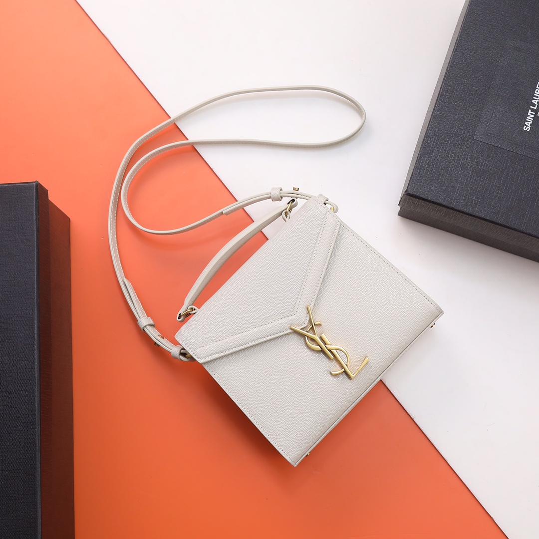 YSL  00379