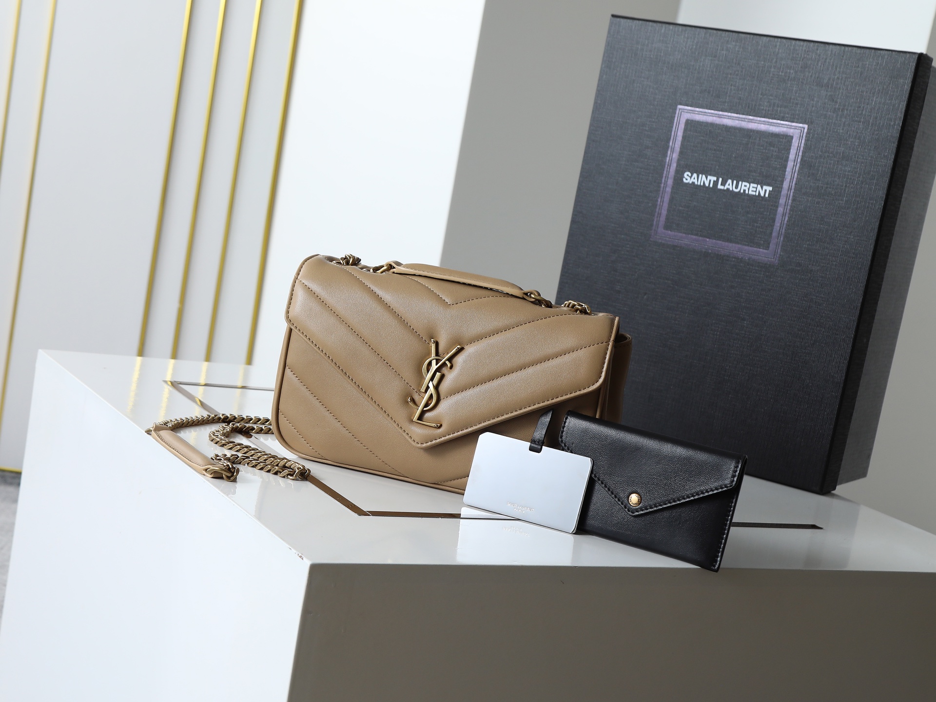YSL  00529