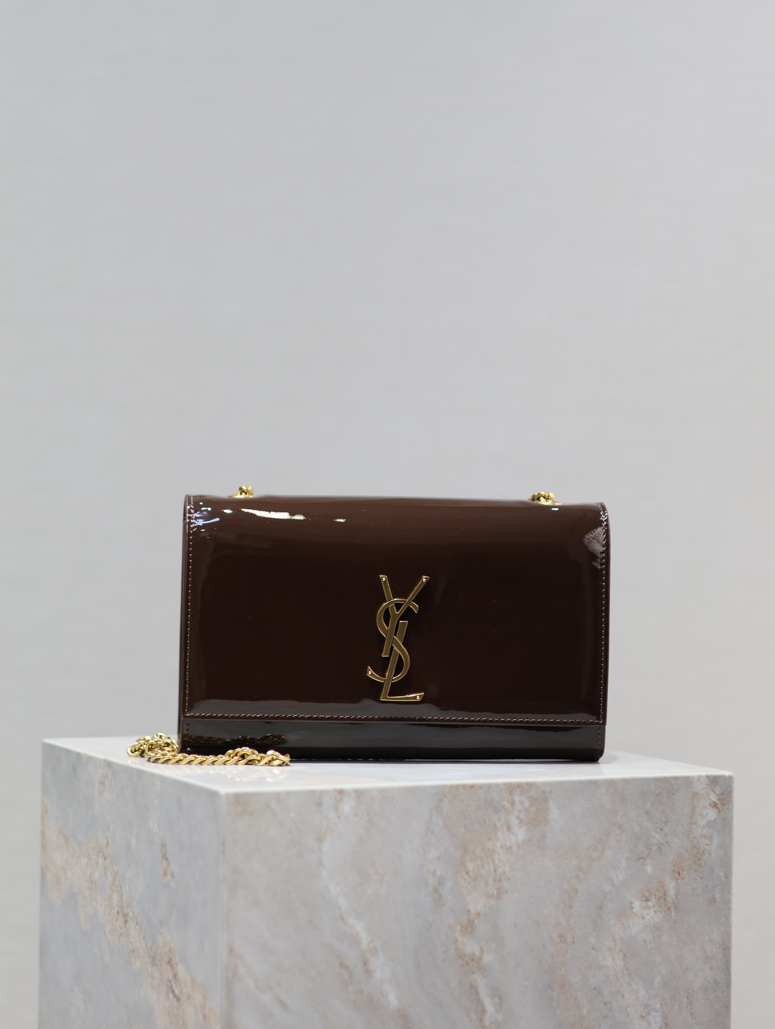 YSL  00539