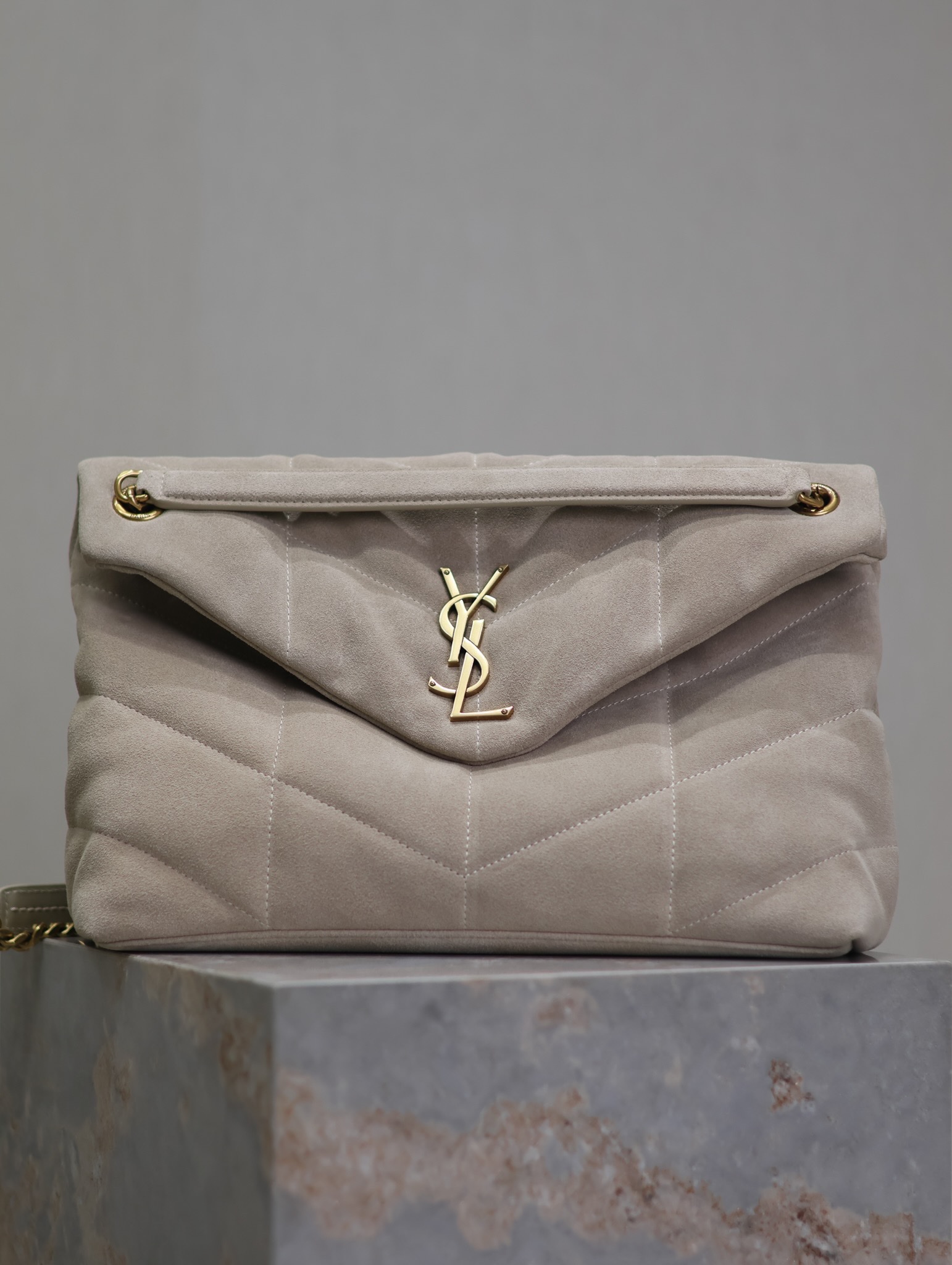 YSL  00569
