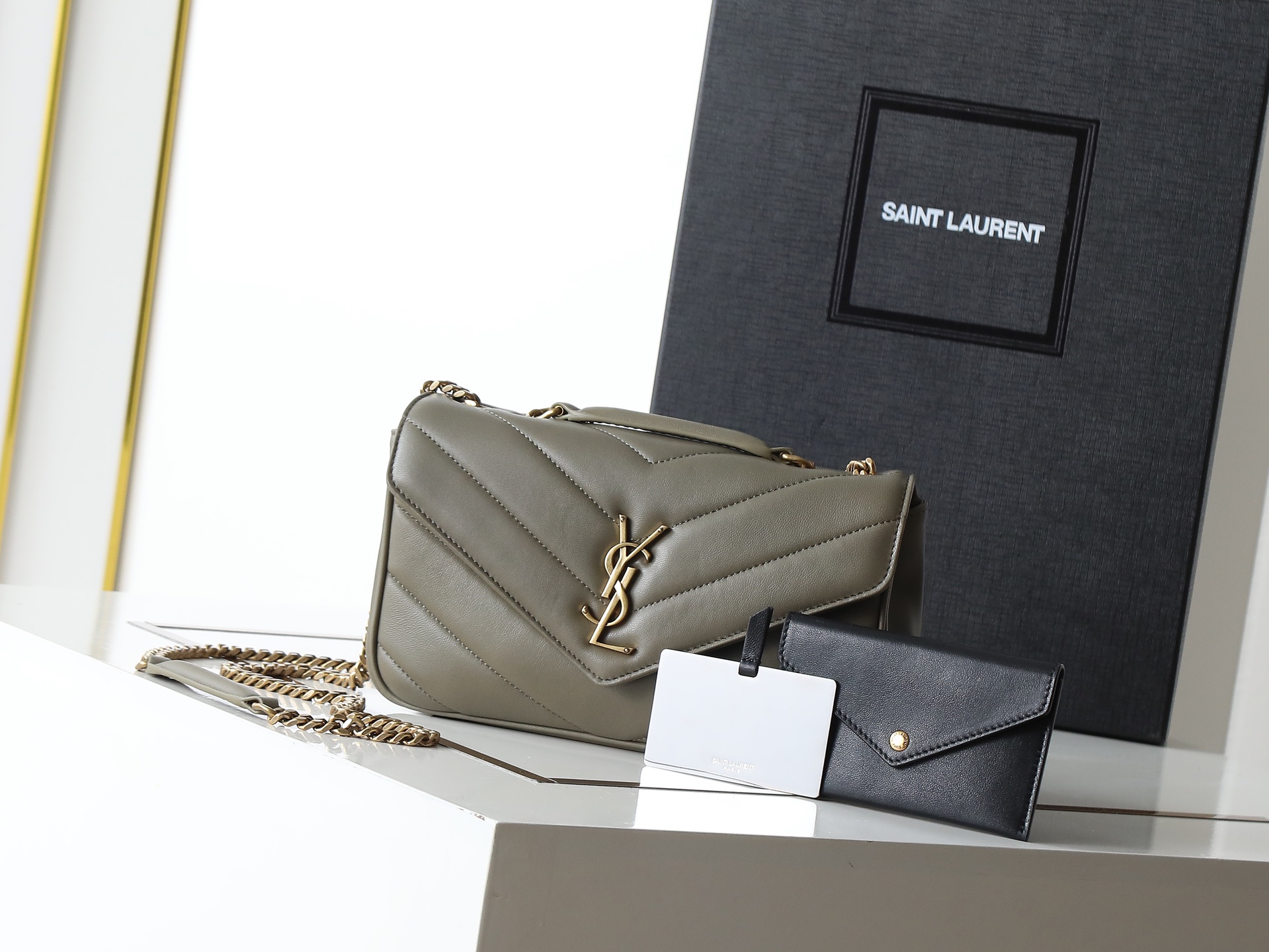 YSL  00569