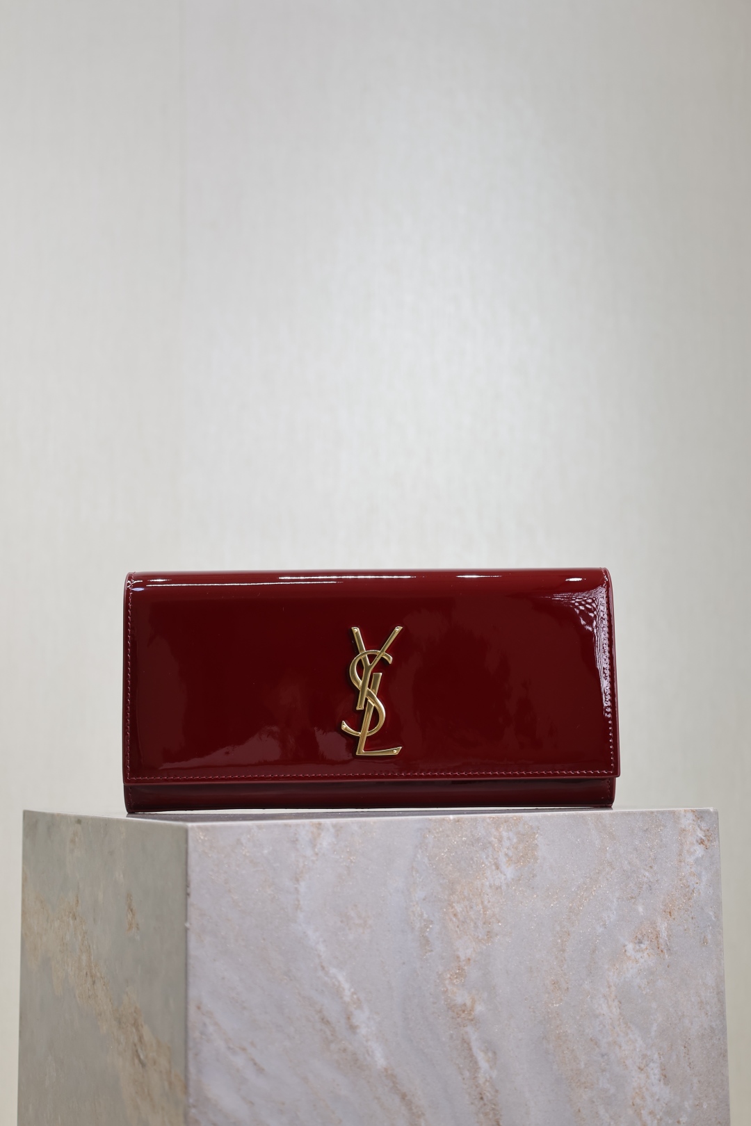 YSL  00569