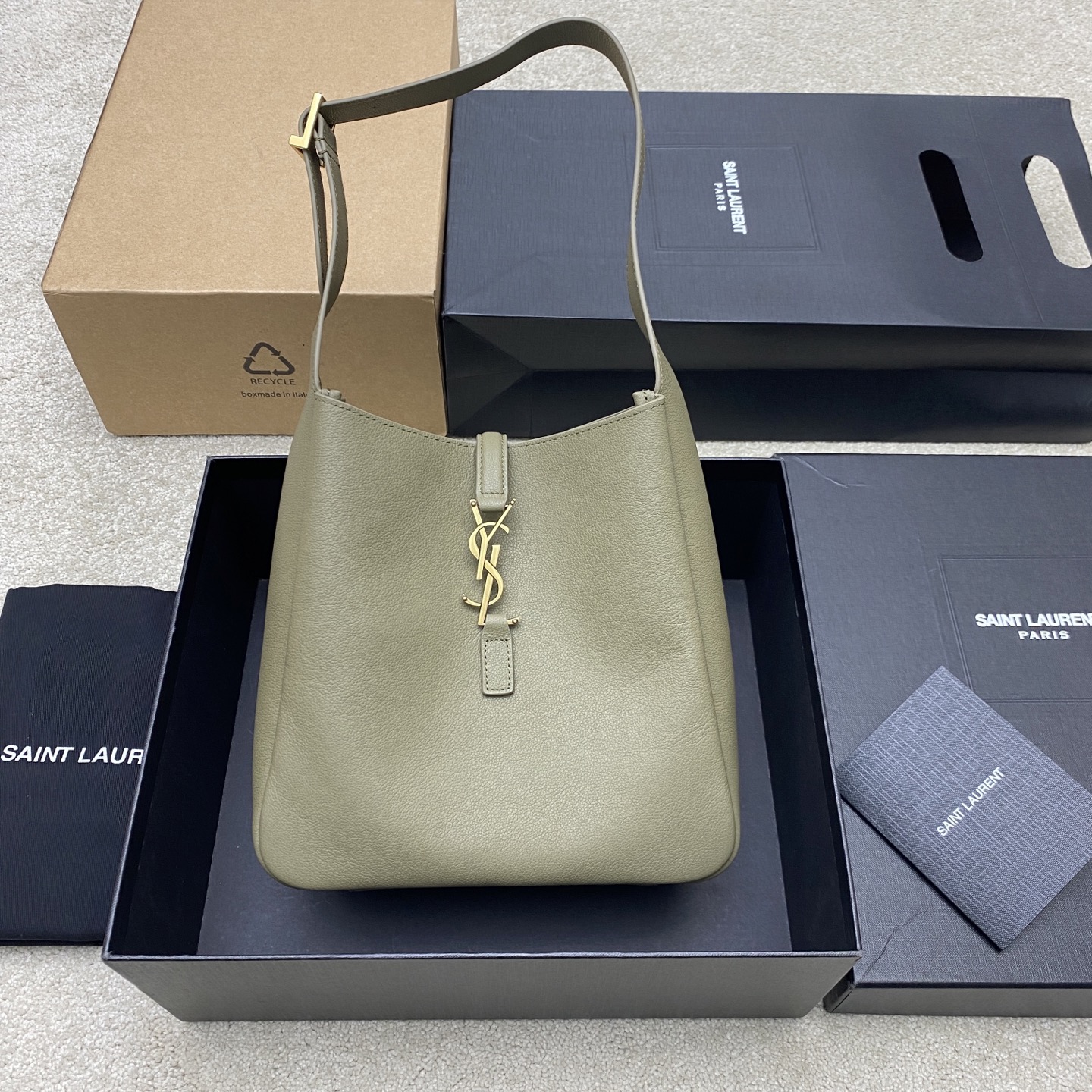 YSL  00919
