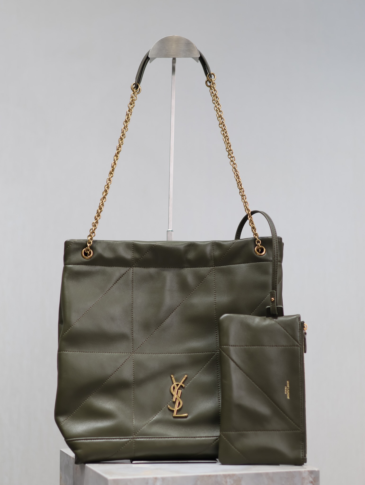 YSL 01049