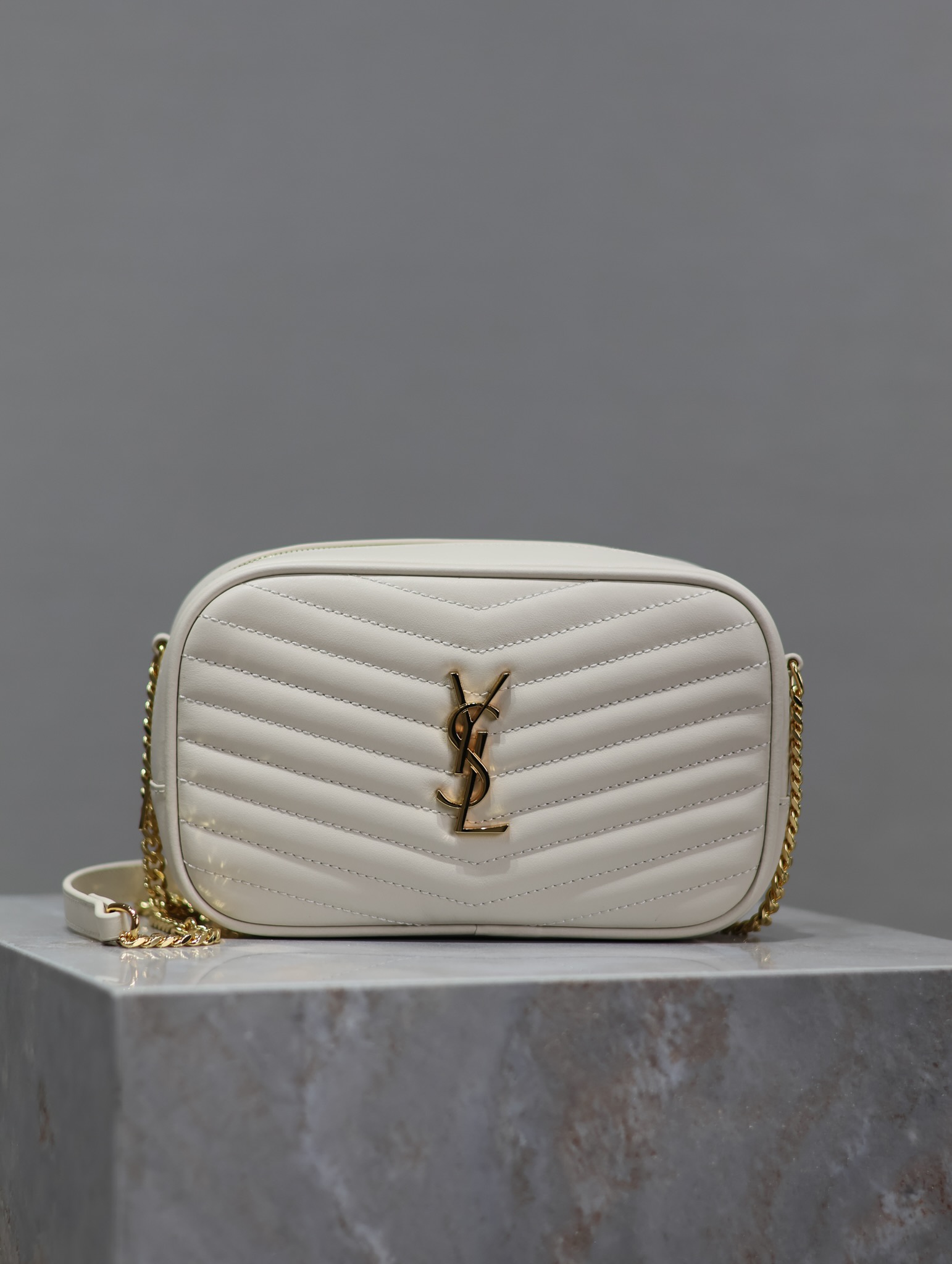 YSL 01209